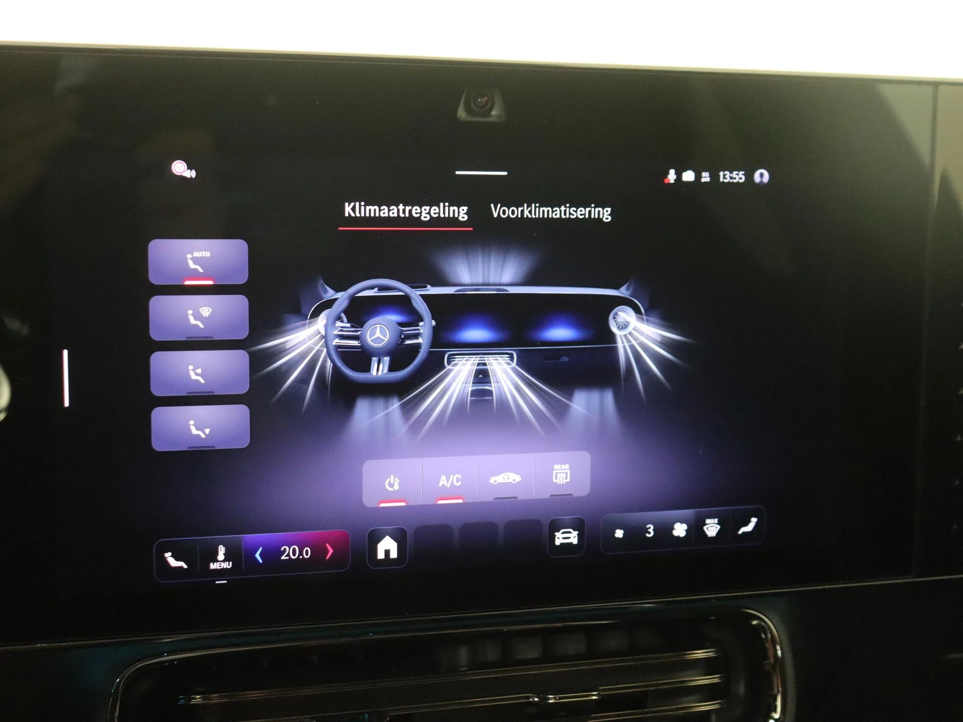 Mercedes-Benz-CLA-image-16