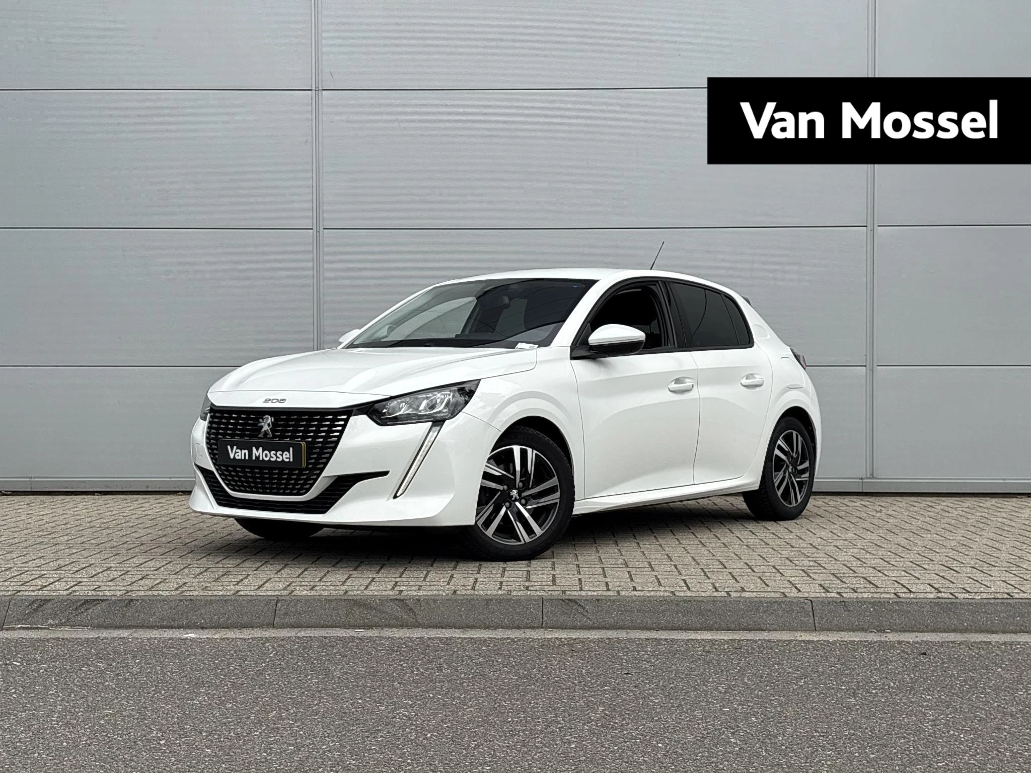 Peugeot-208-image-0