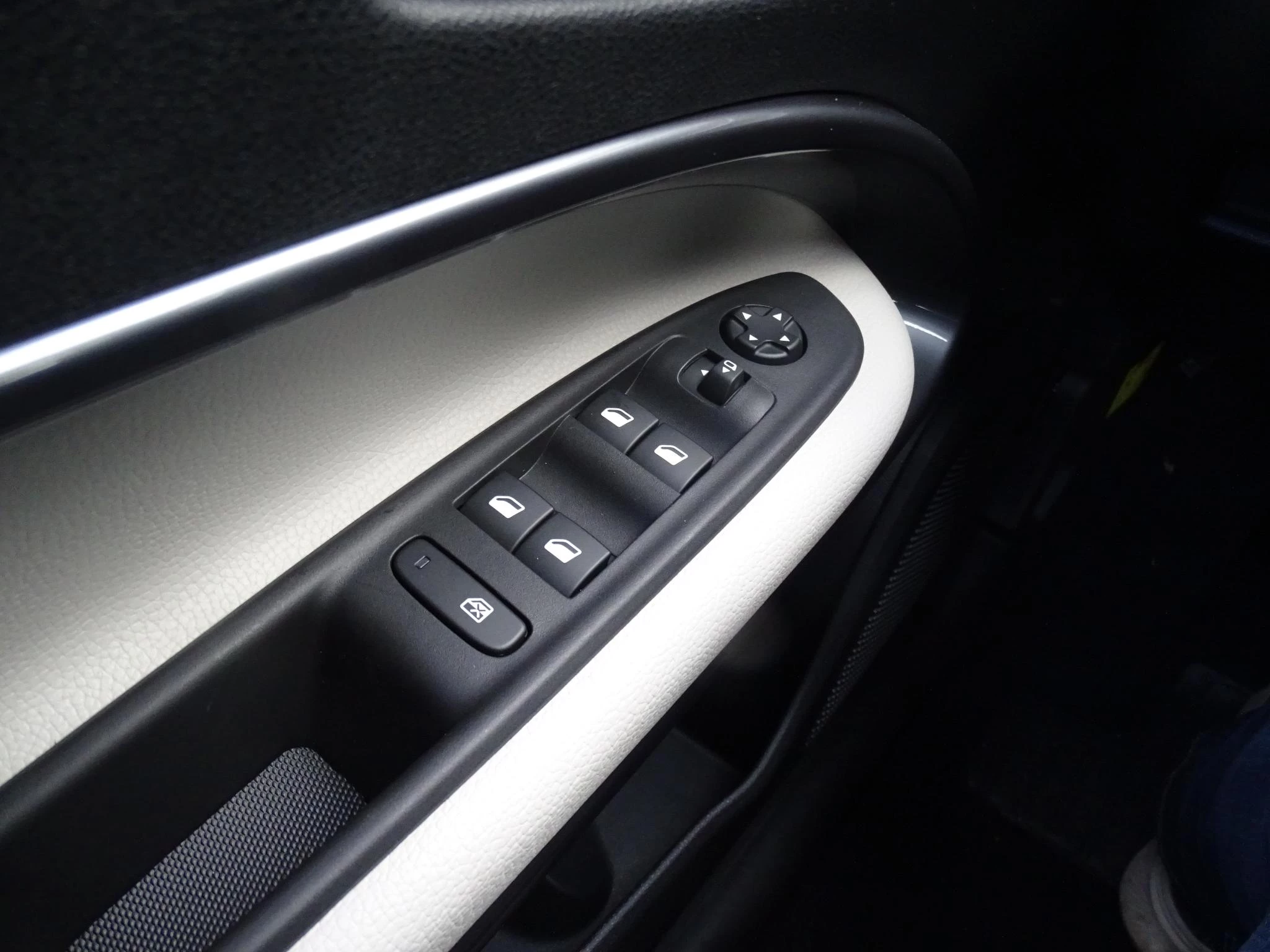 Fiat 600 1.2 Hybrid 145cv DCT La Prima