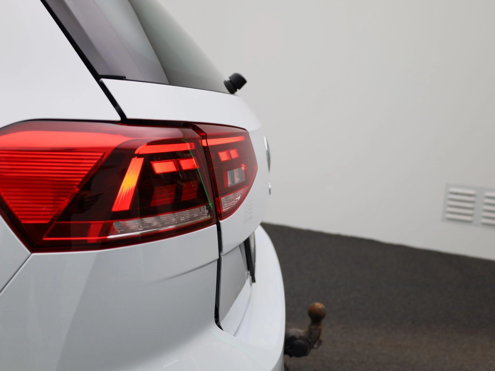 Volkswagen-Passat-image-46