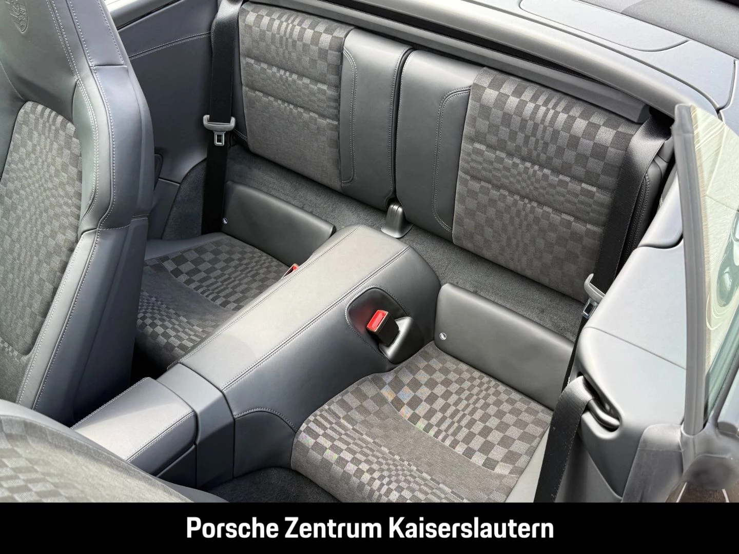 Porsche 911 992 Spirit 70 Burmester Clubleder InnoDrive spirit 70