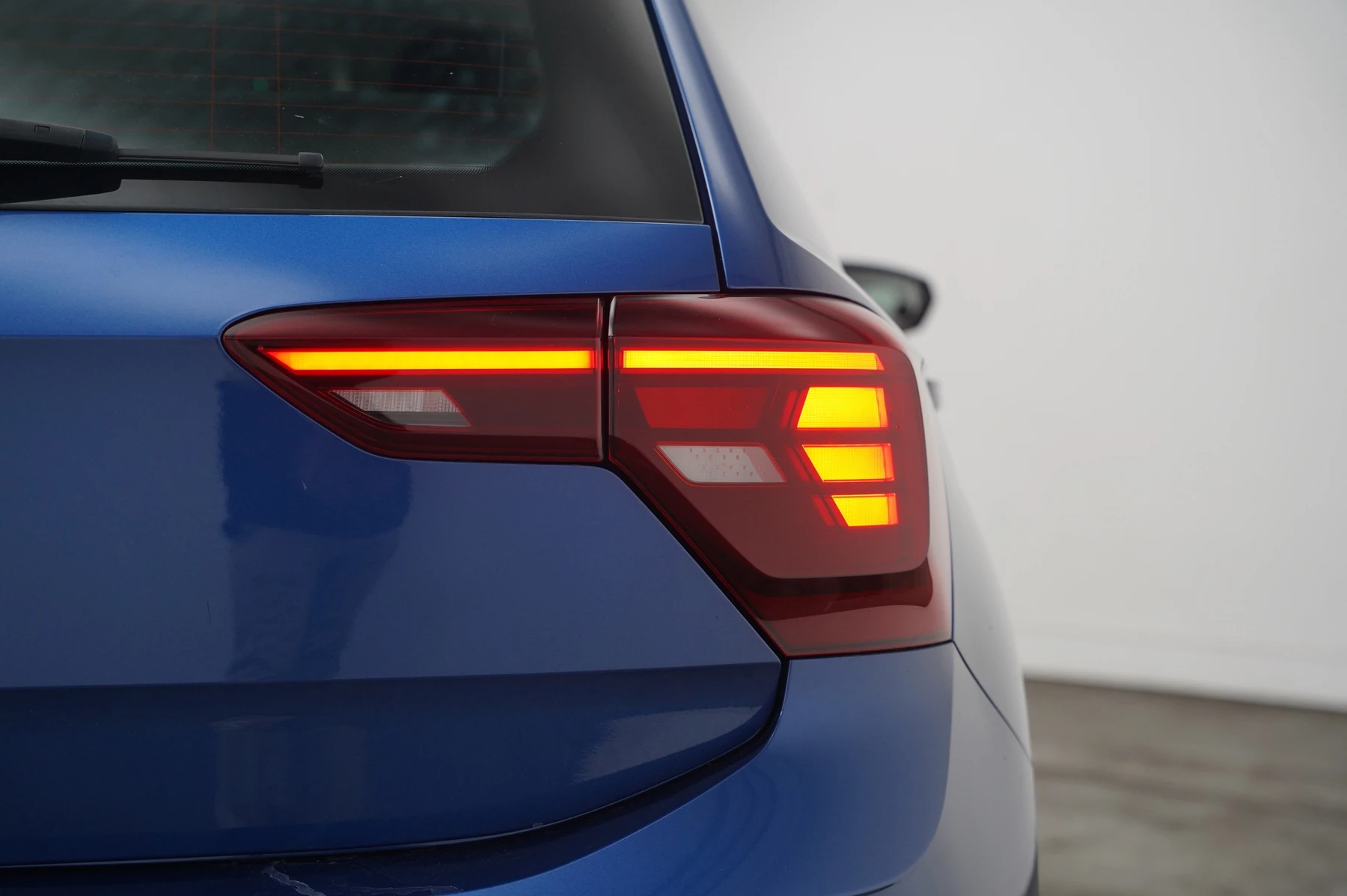 Volkswagen-Polo-image-25