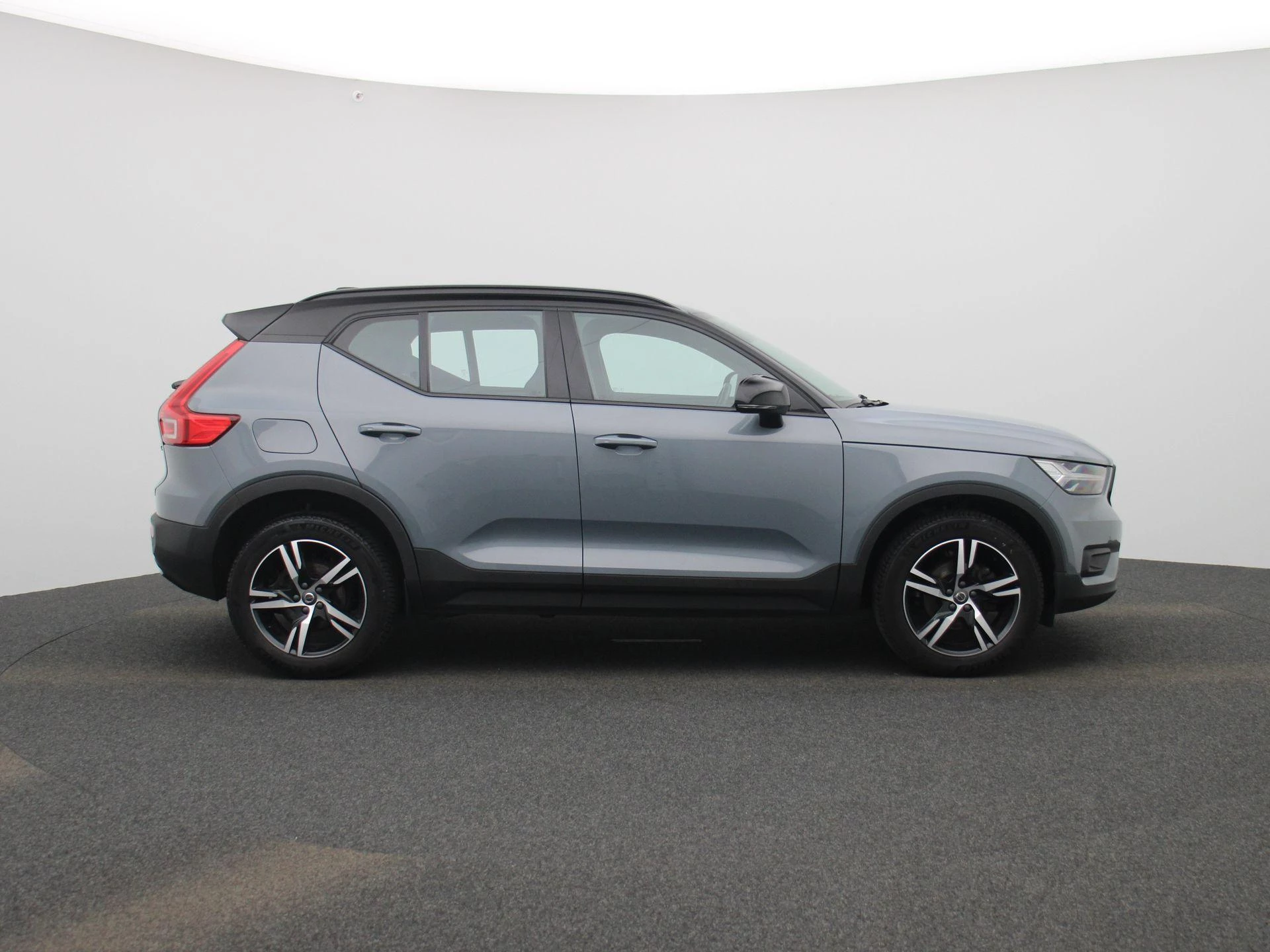 Volvo XC40 T2 R-Design