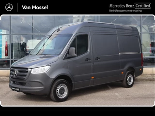 Mercedes-Benz-Sprinter-image-0