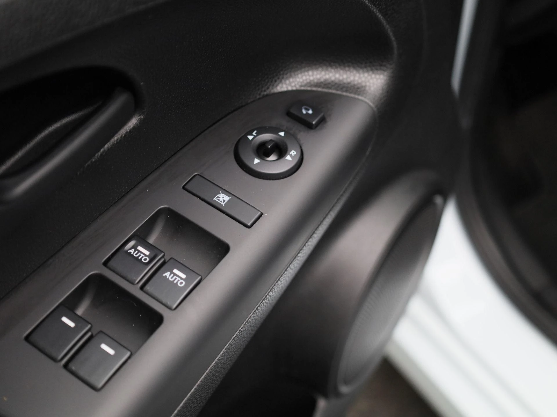 Kia-Venga-image-29