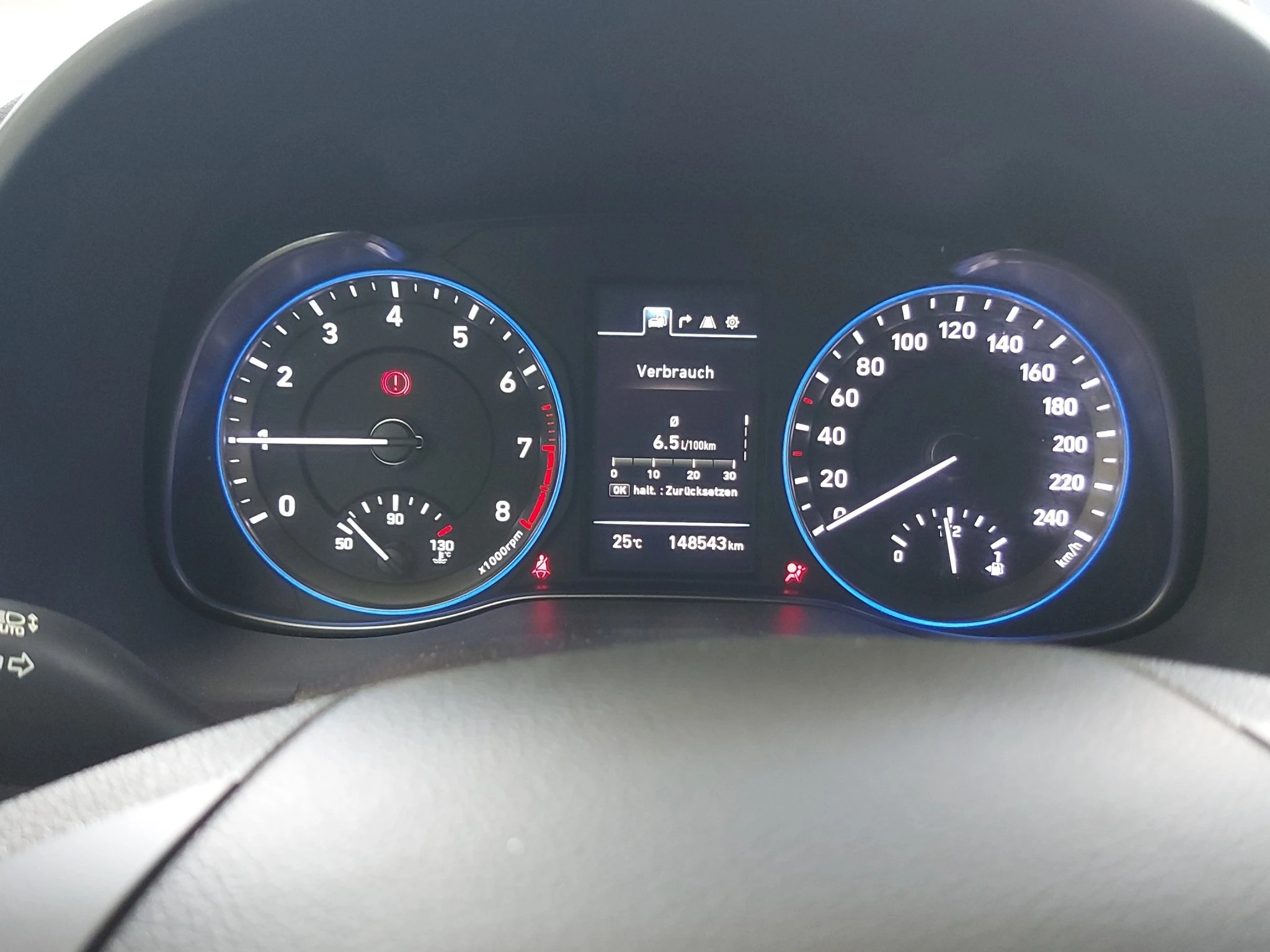 Hyundai-Kona-image-18