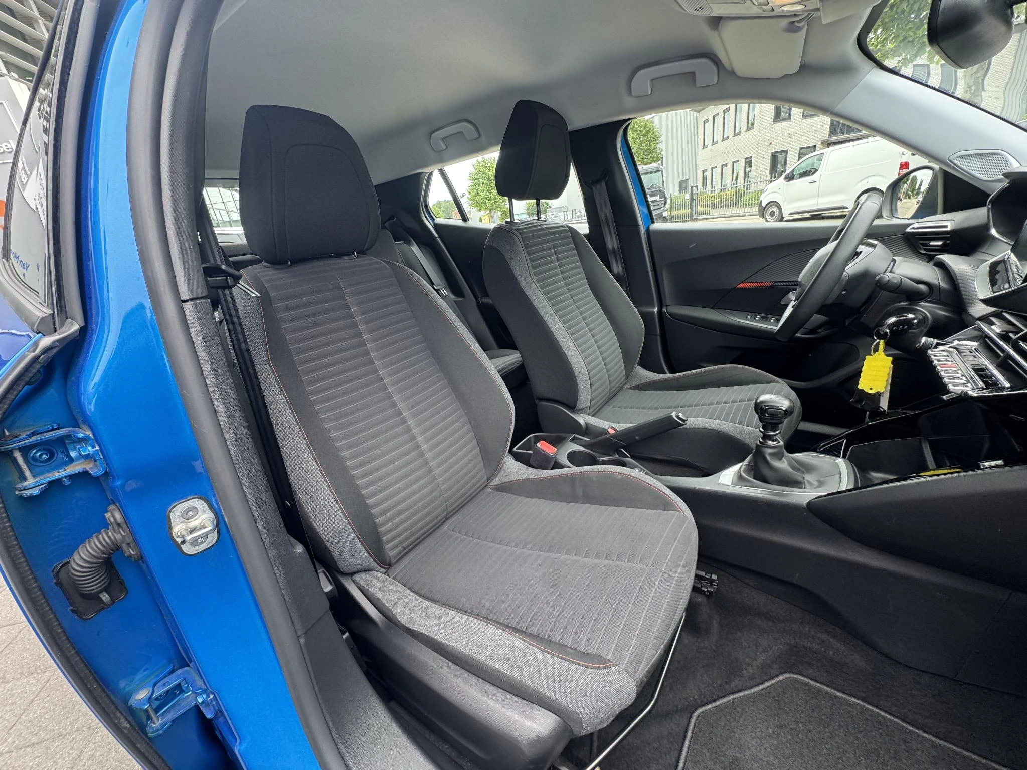 Peugeot-2008-image-14
