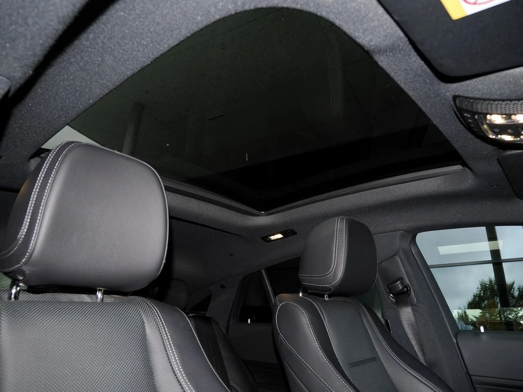 Mercedes-Benz-GLE 450 d-image-12