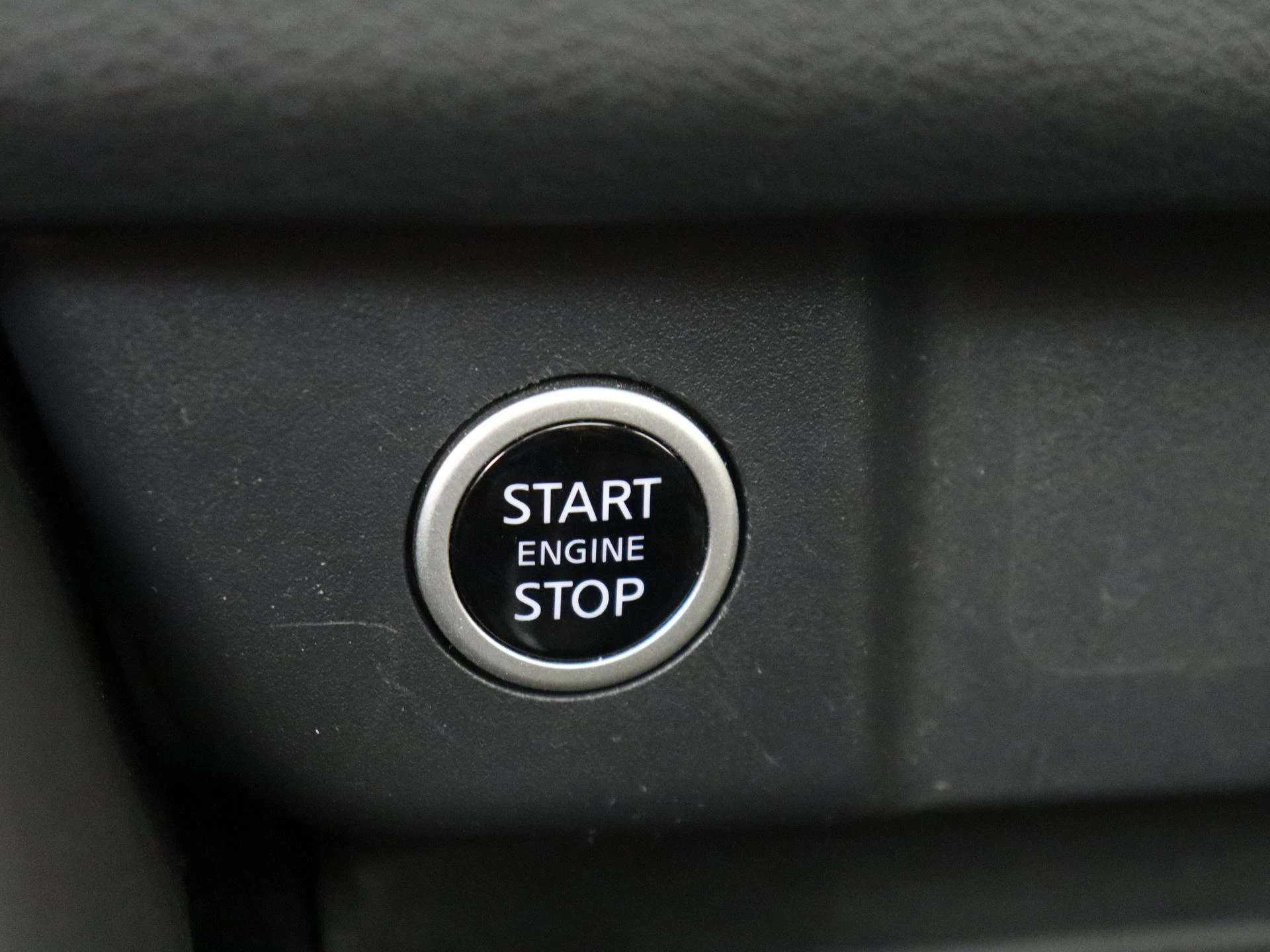 Nissan-QASHQAI-image-19