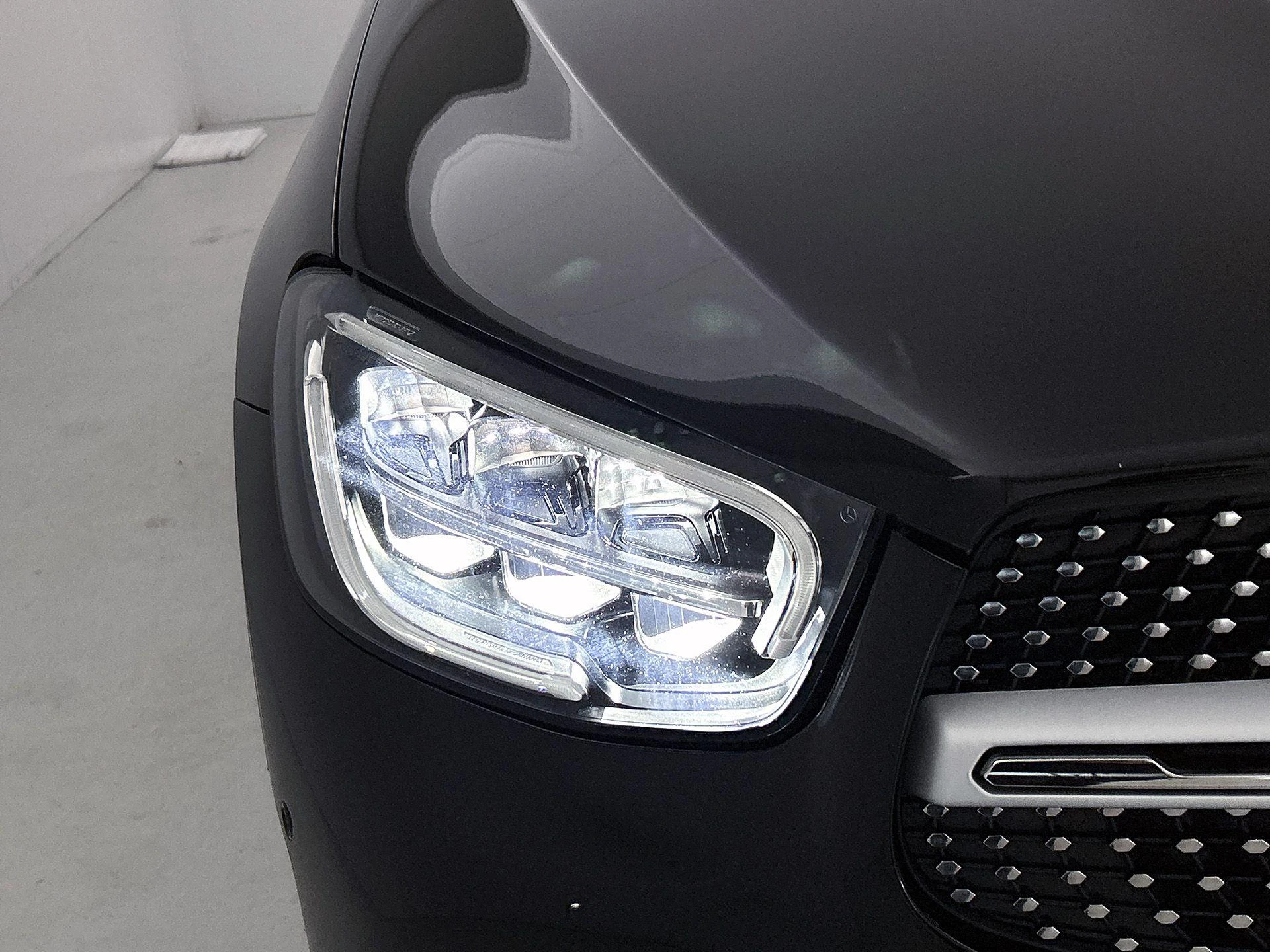 Mercedes-Benz GLC 300e 4MATIC AMG Line