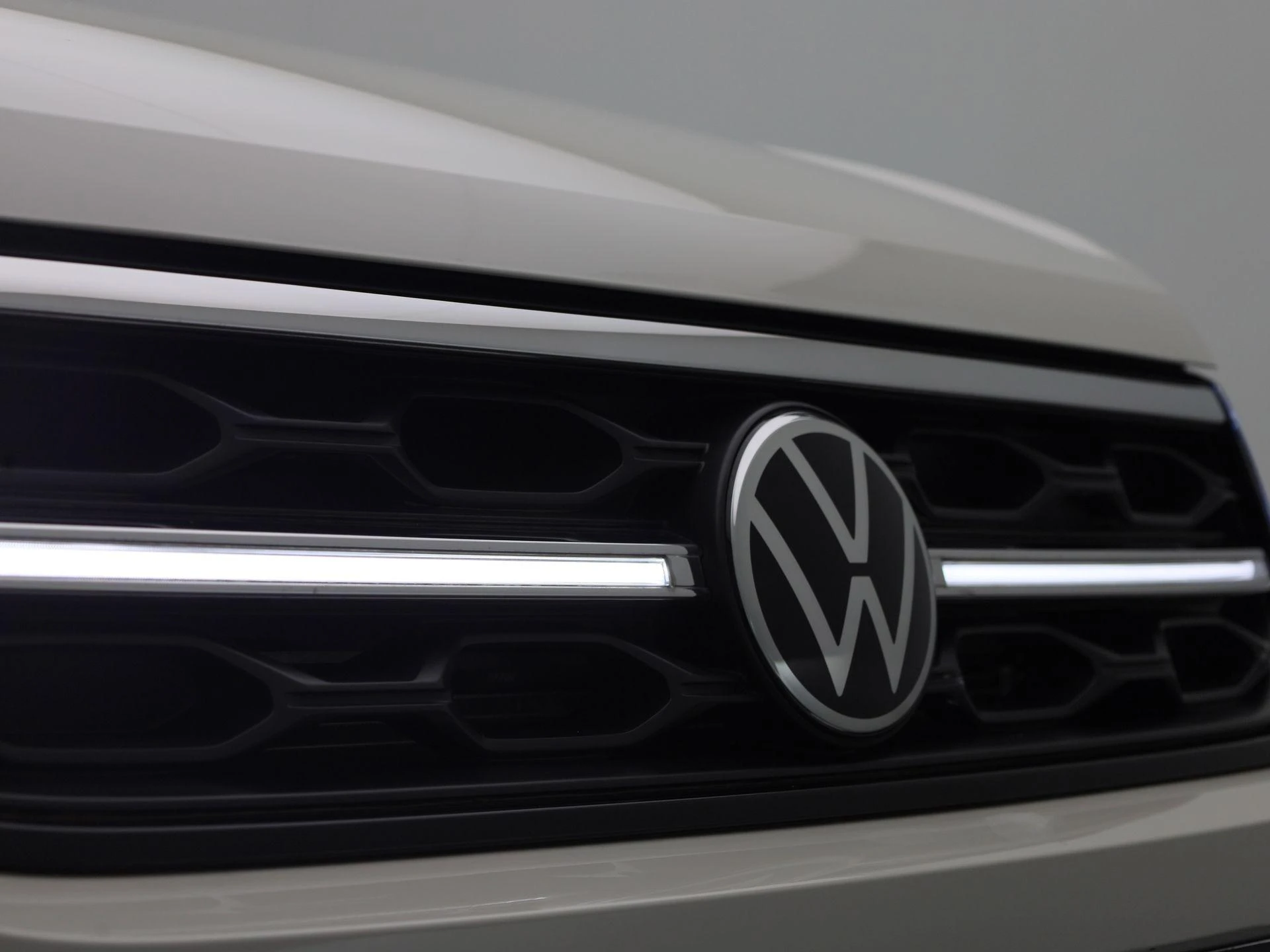 Volkswagen-T-Roc-image-44