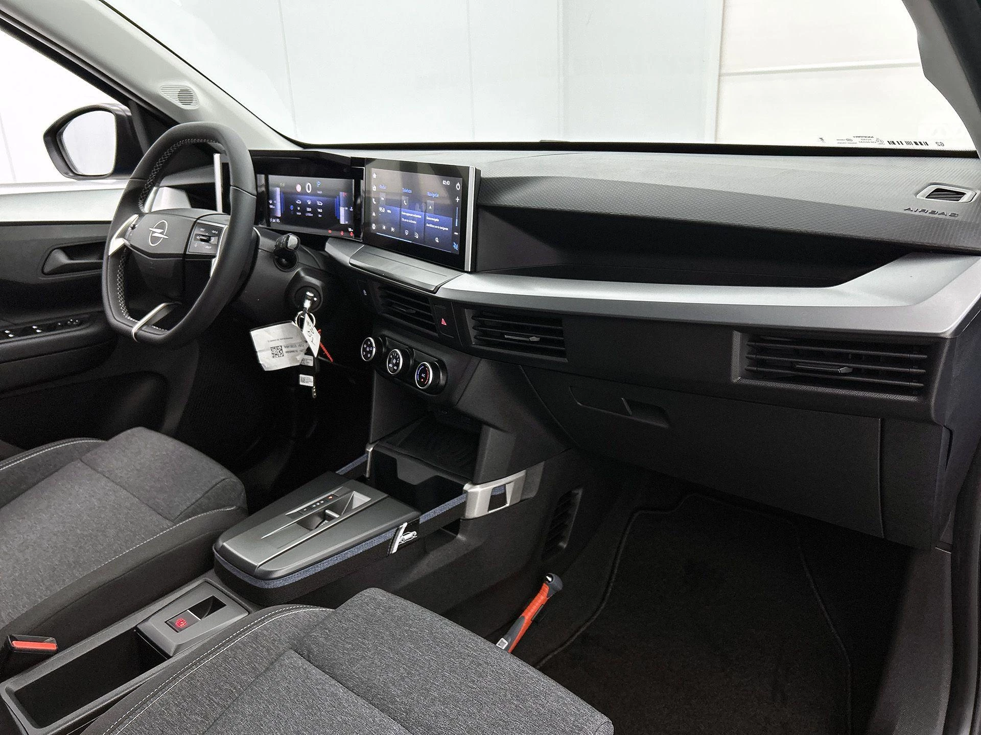 Opel-Frontera-image-18