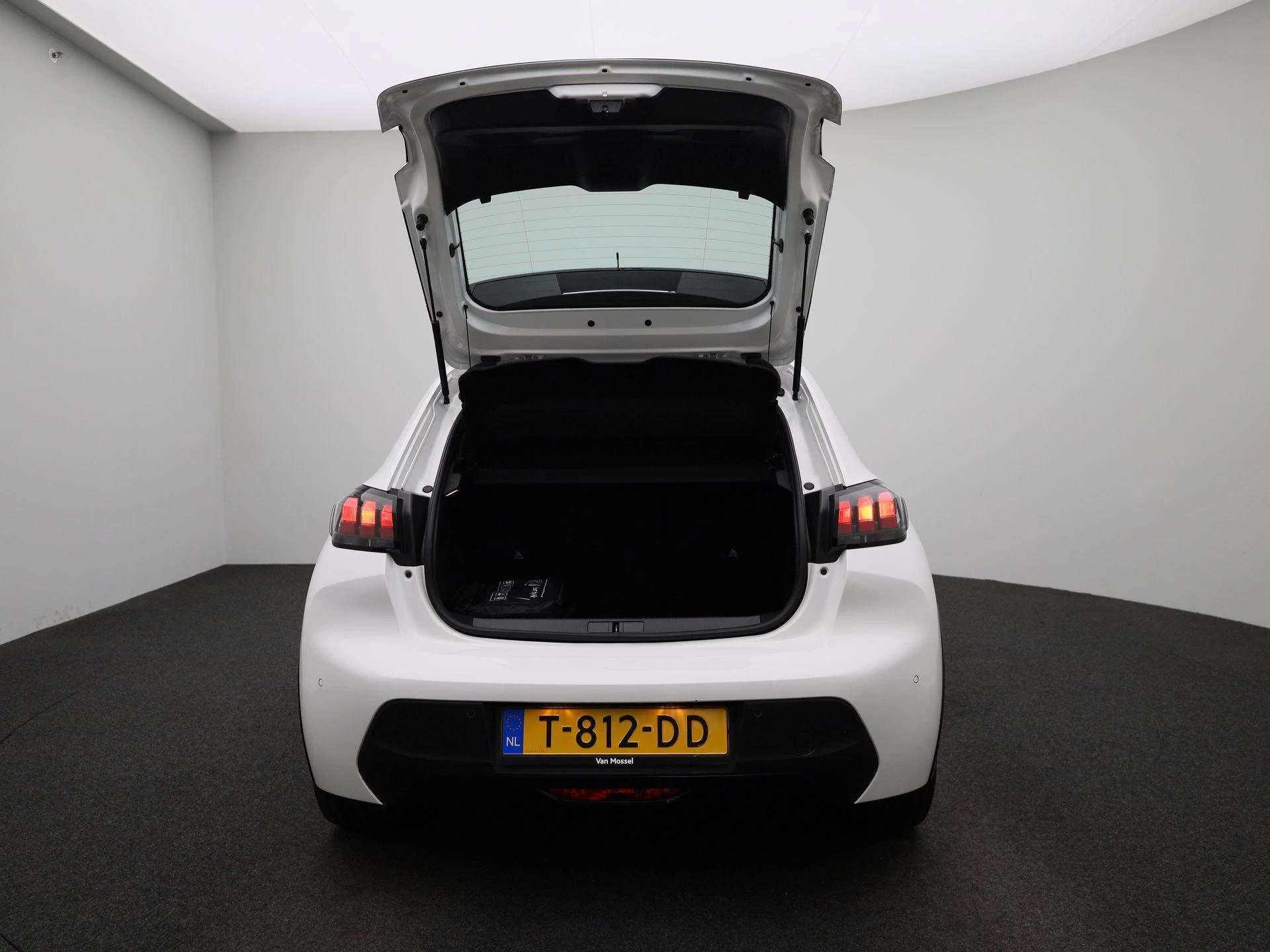 Peugeot e-208 EV Active Pack 50 kWh