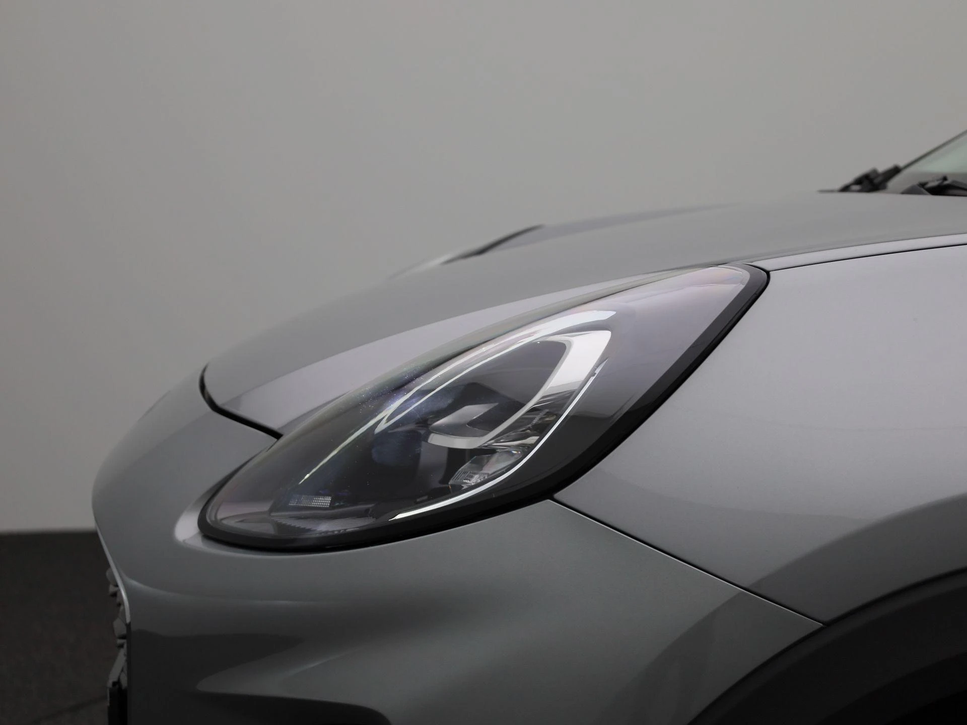 Ford Puma 1.0i Ecoboost mHEV 92kW Titanium