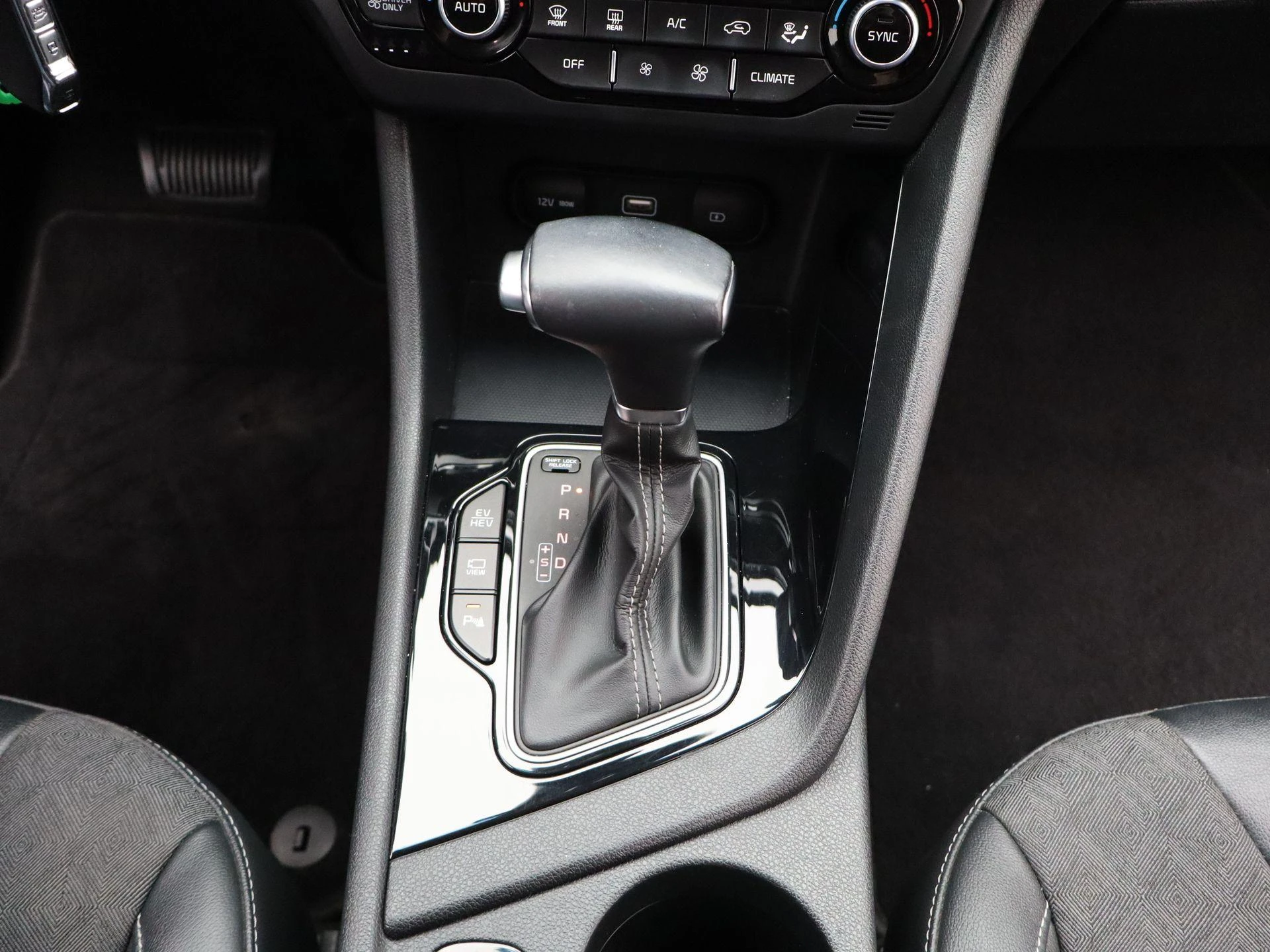Kia-Niro-image-11