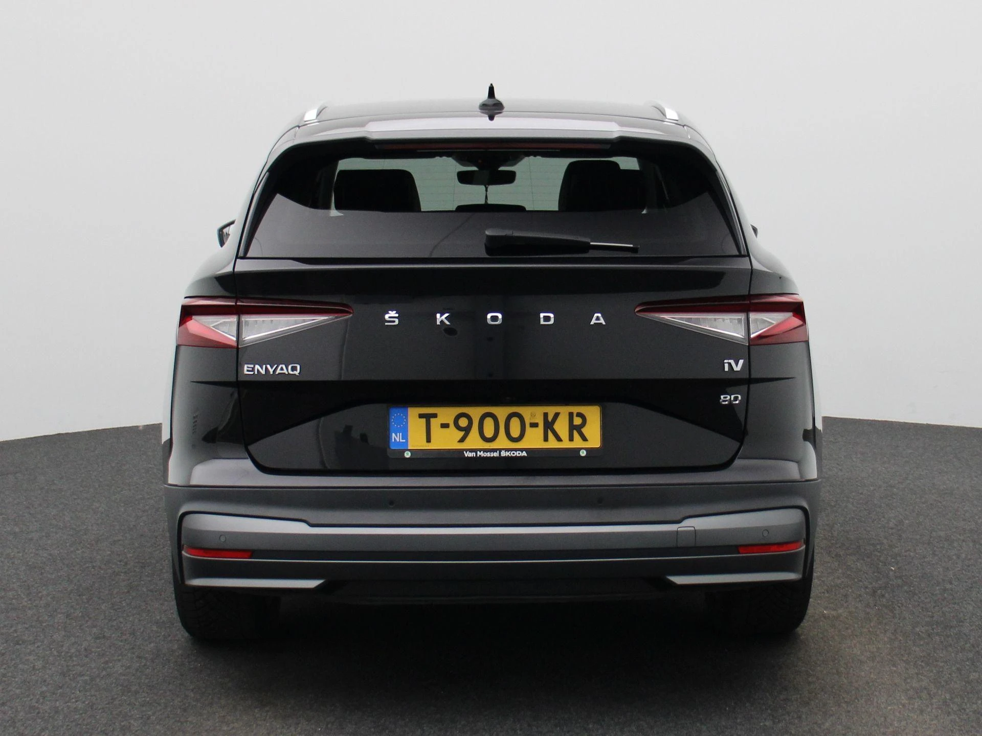 Škoda-Enyaq iV-image-4