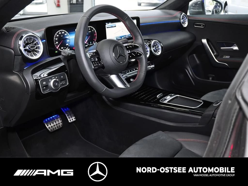Mercedes-Benz CLA 200 d AMG COUPÉ ADV.+ MBUX HANDS-FREE AMG Line