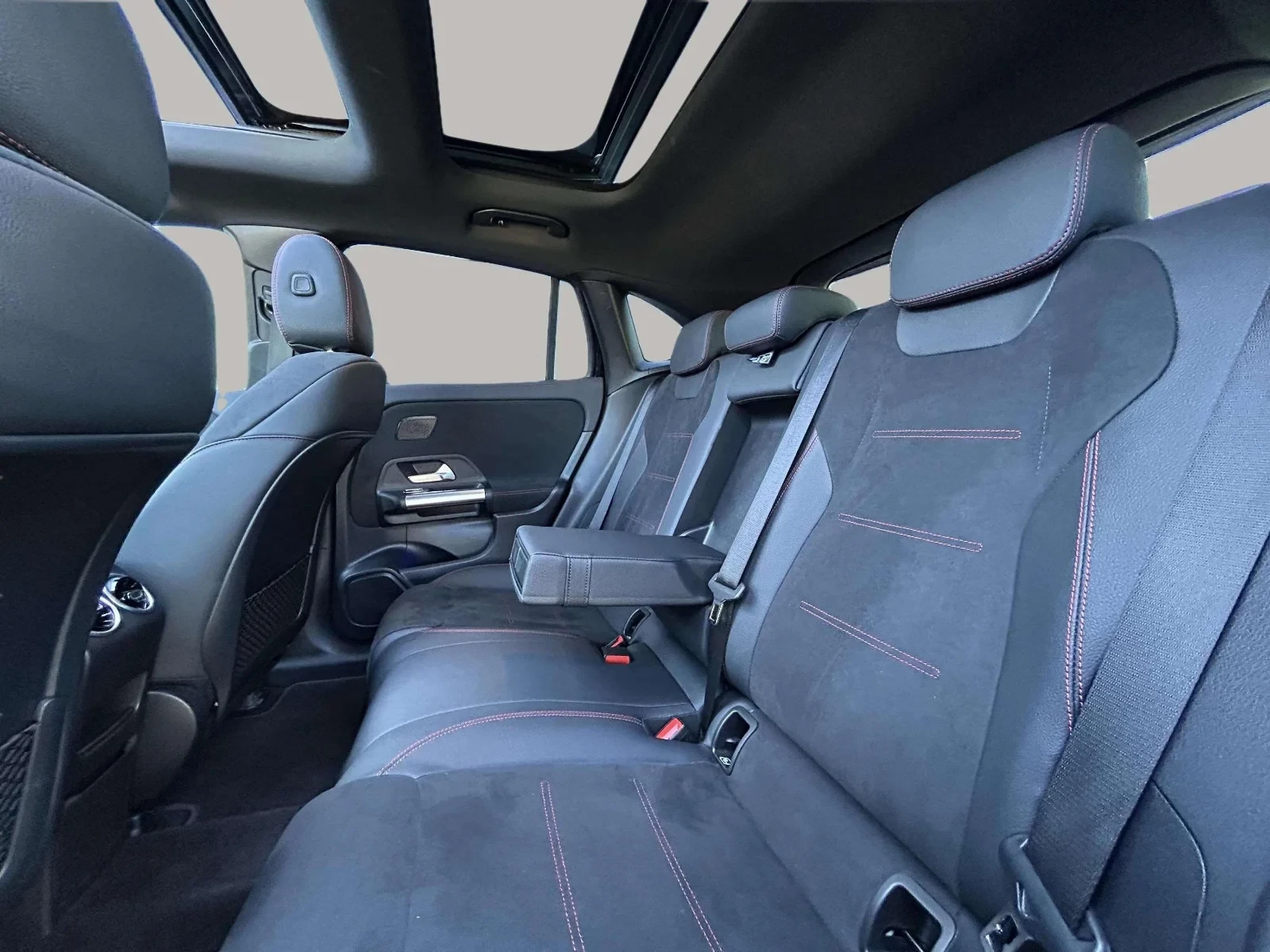 Mercedes-Benz-EQA-image-20