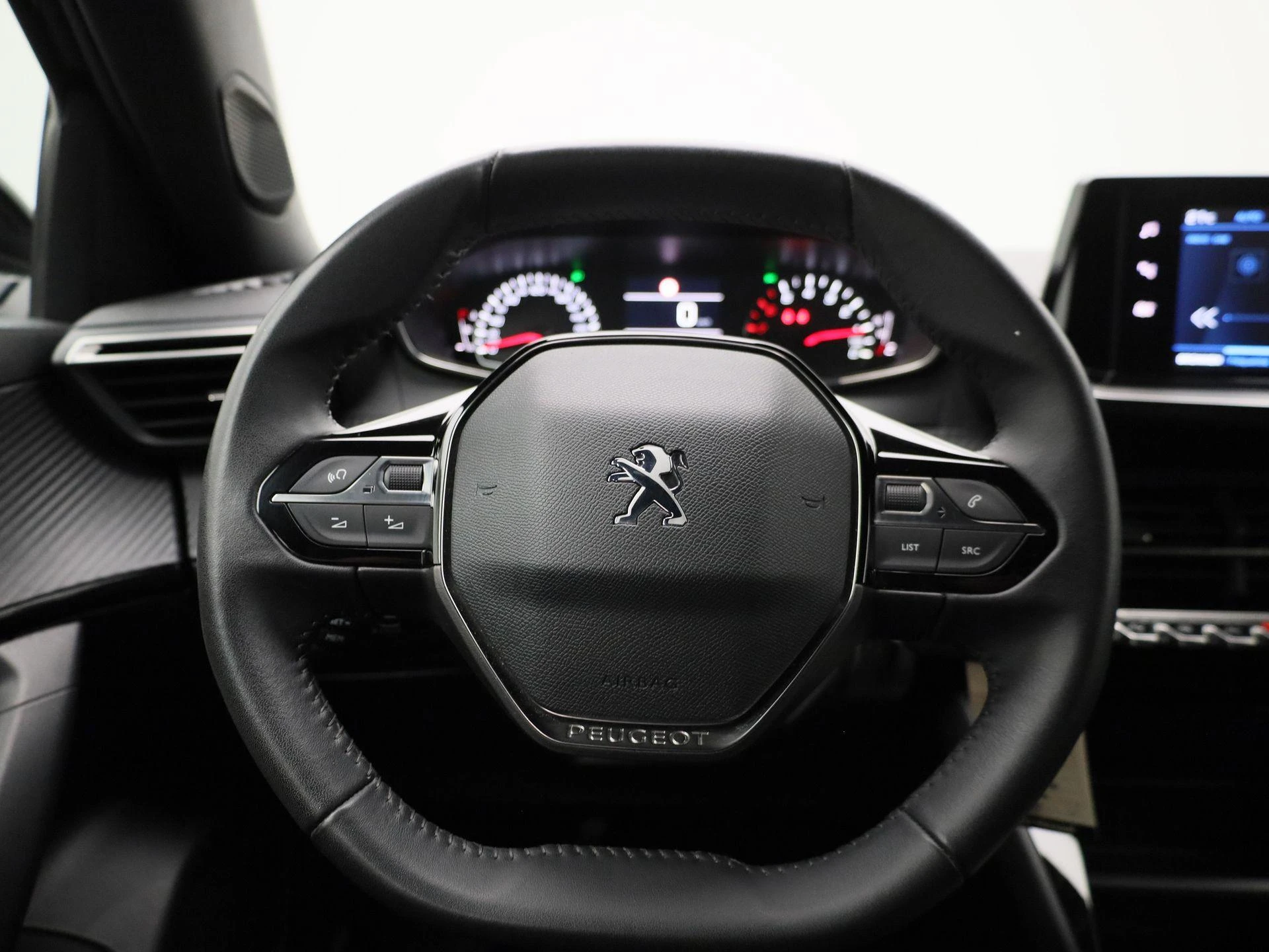 Peugeot 2008 - 7