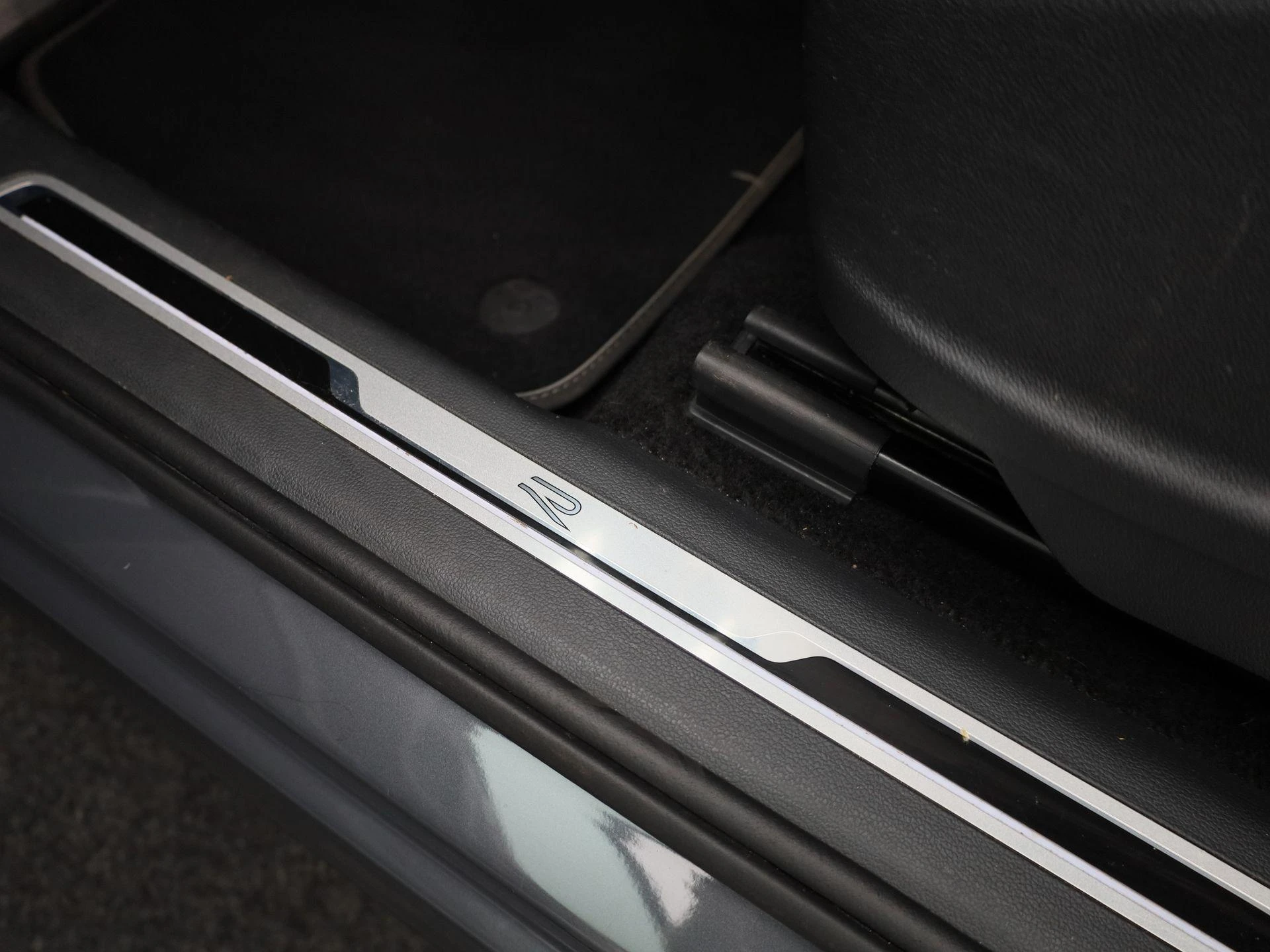 Volkswagen-Tiguan-image-33