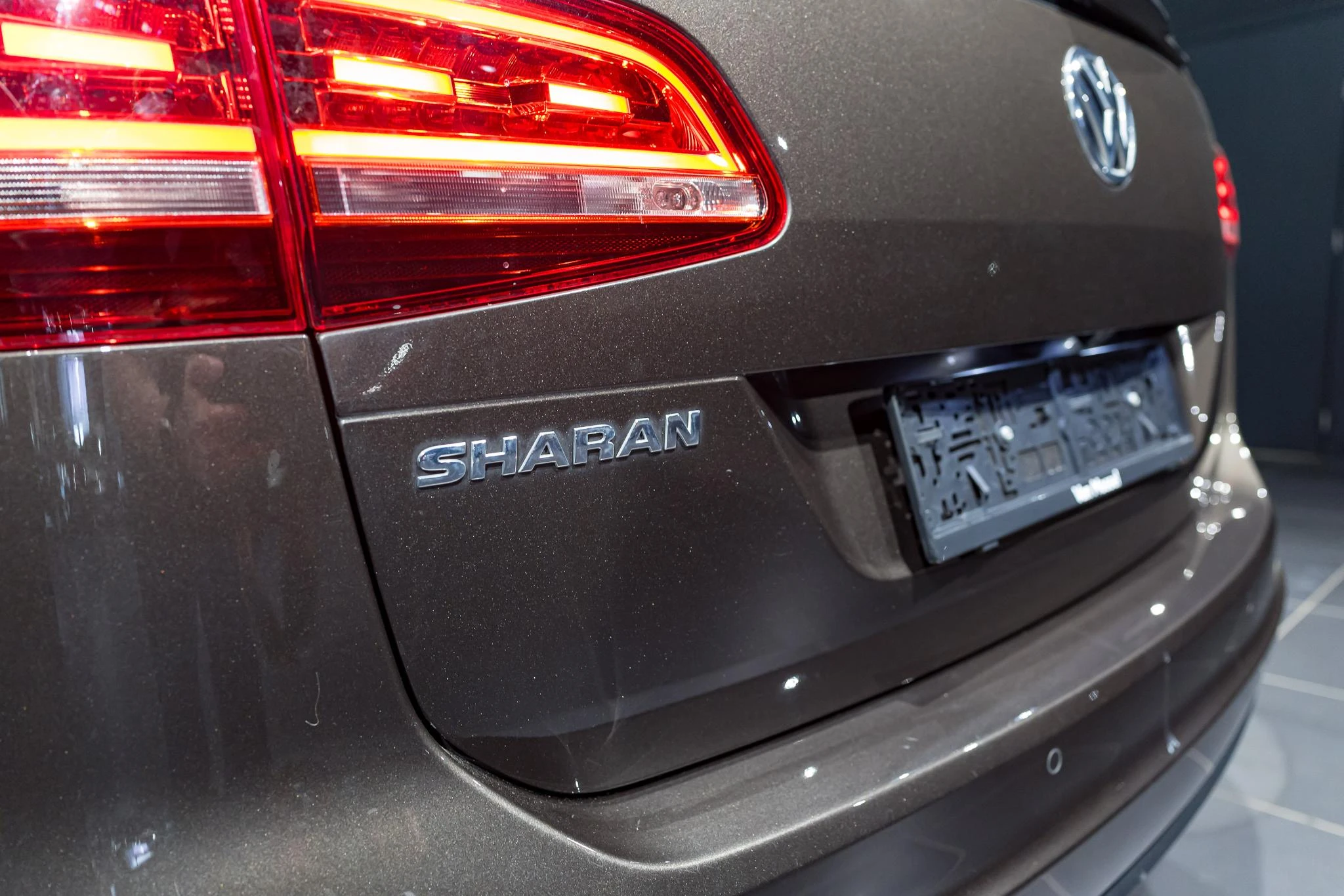 Volkswagen-Sharan-image-16