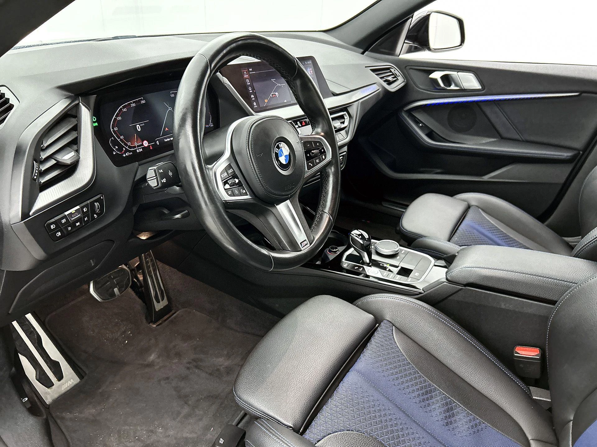 BMW-2 Serie-image-21