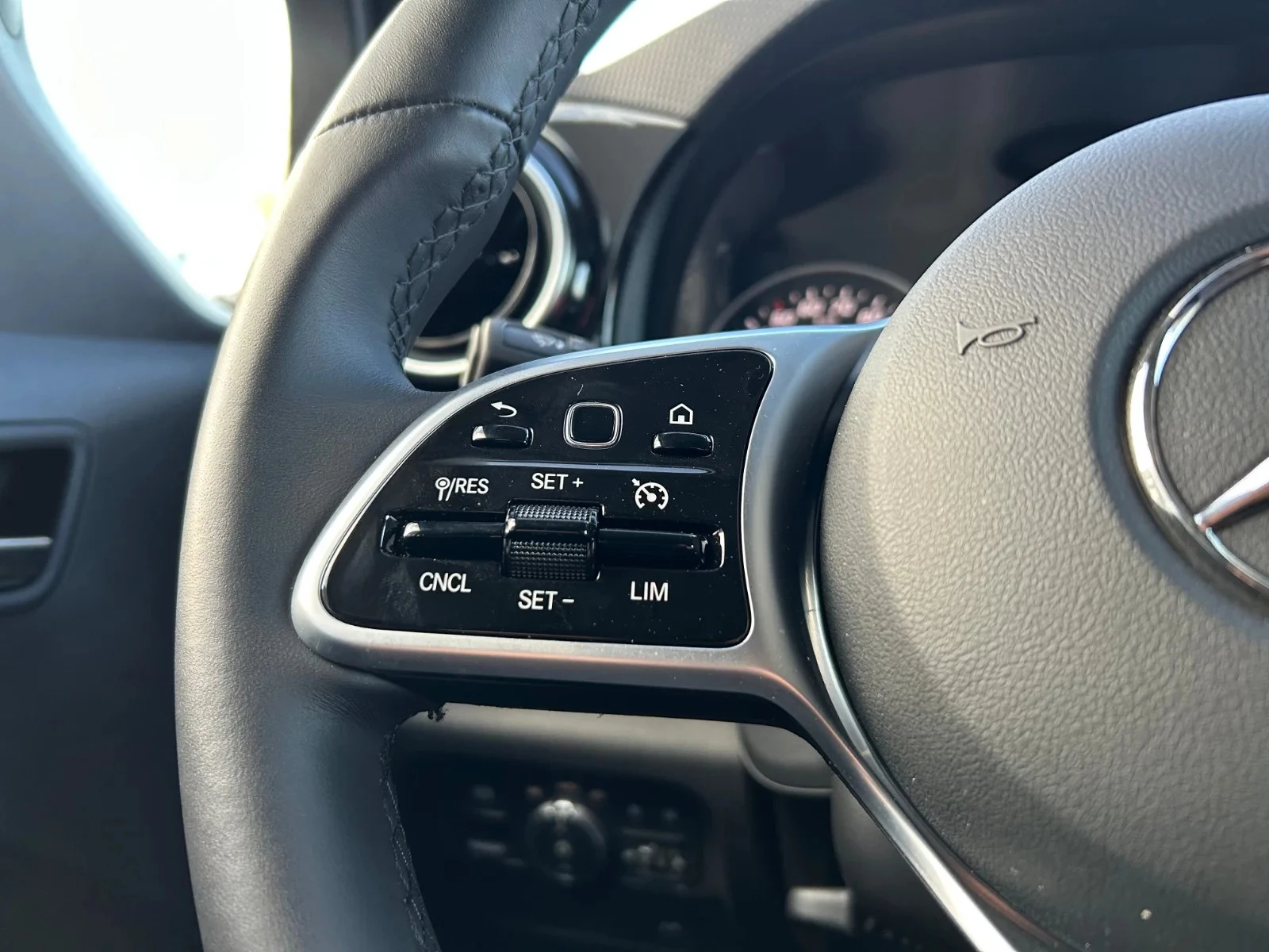 Mercedes-Benz-eCitan-image-10