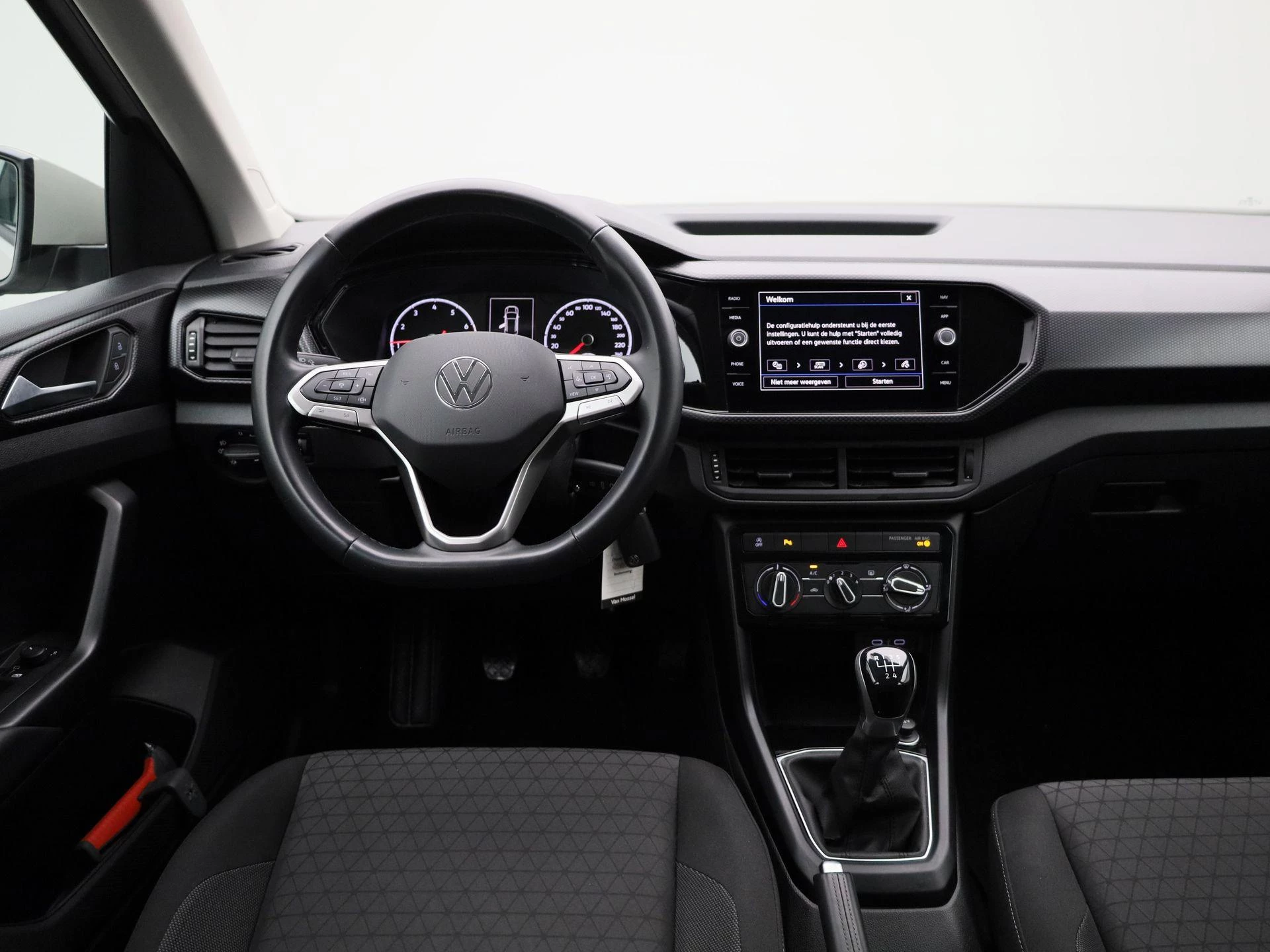 Volkswagen-T-Cross-image-6