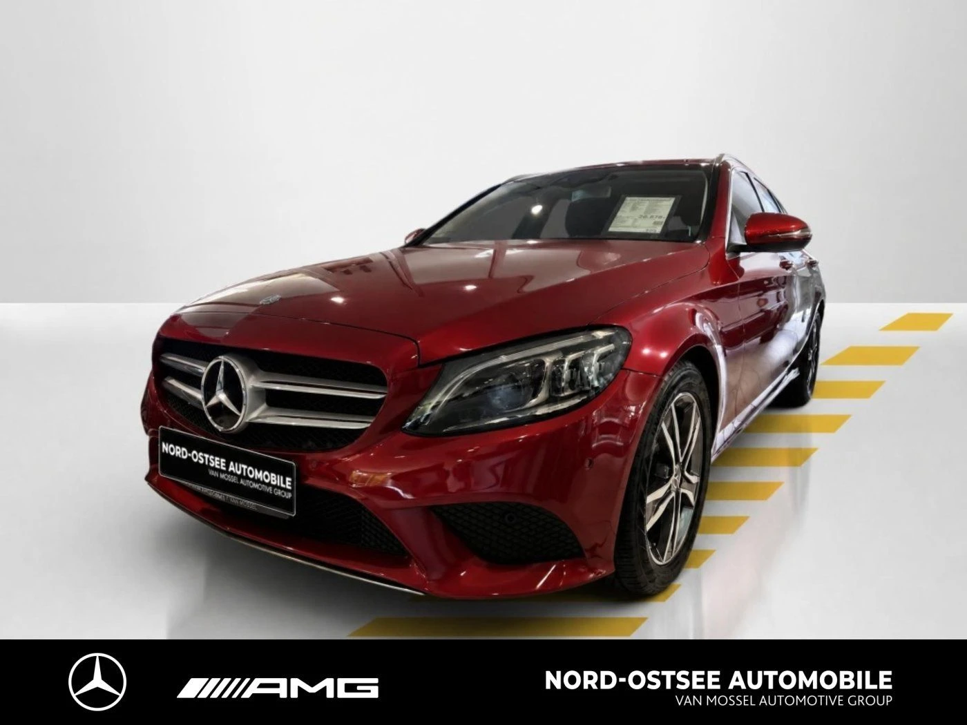 Mercedes-Benz-C-Klasse 300-image-0