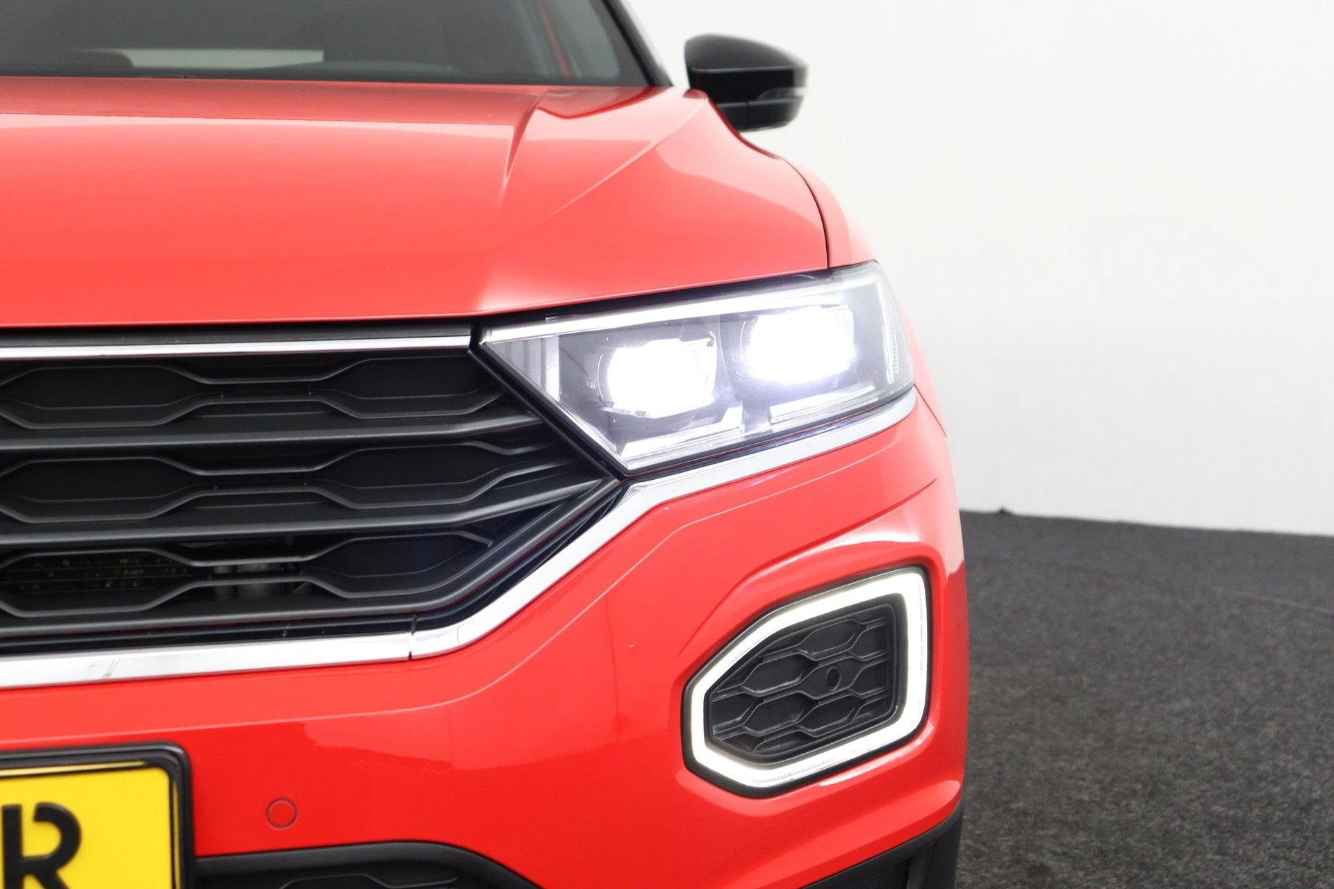 Volkswagen-T-Roc-image-64