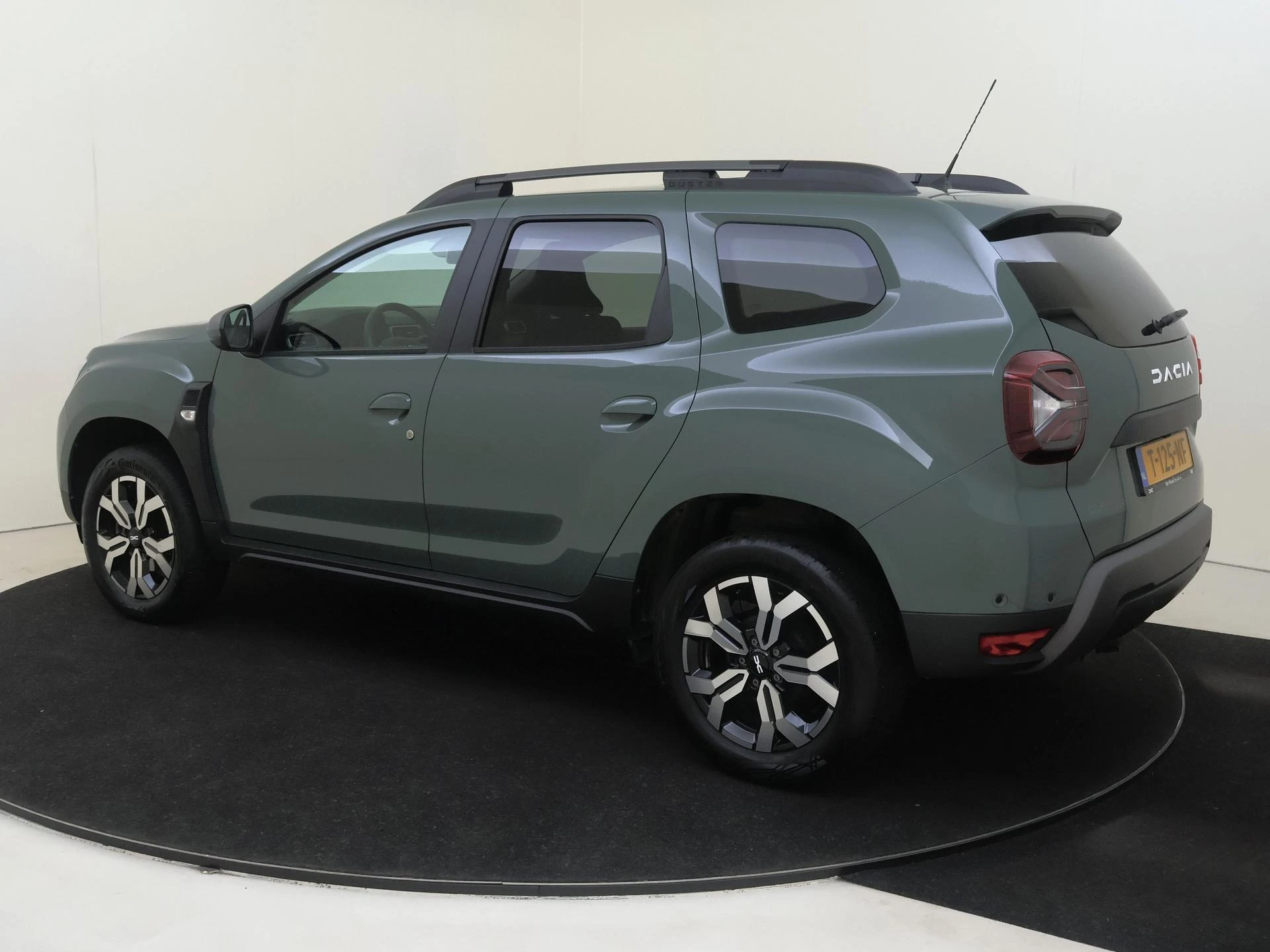 Dacia-Duster-image-2