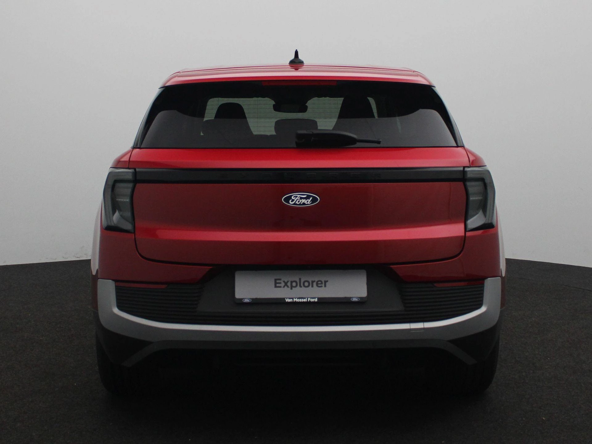 Ford-Explorer-image-4