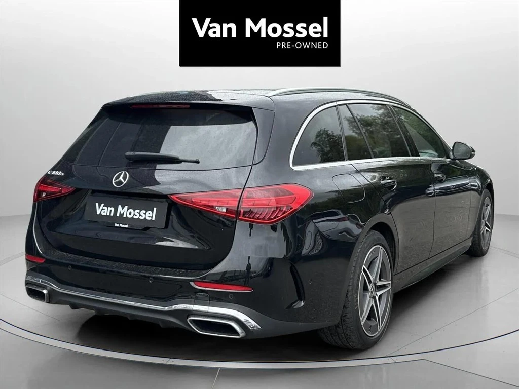 Mercedes-Benz-C-Klasse-image-4