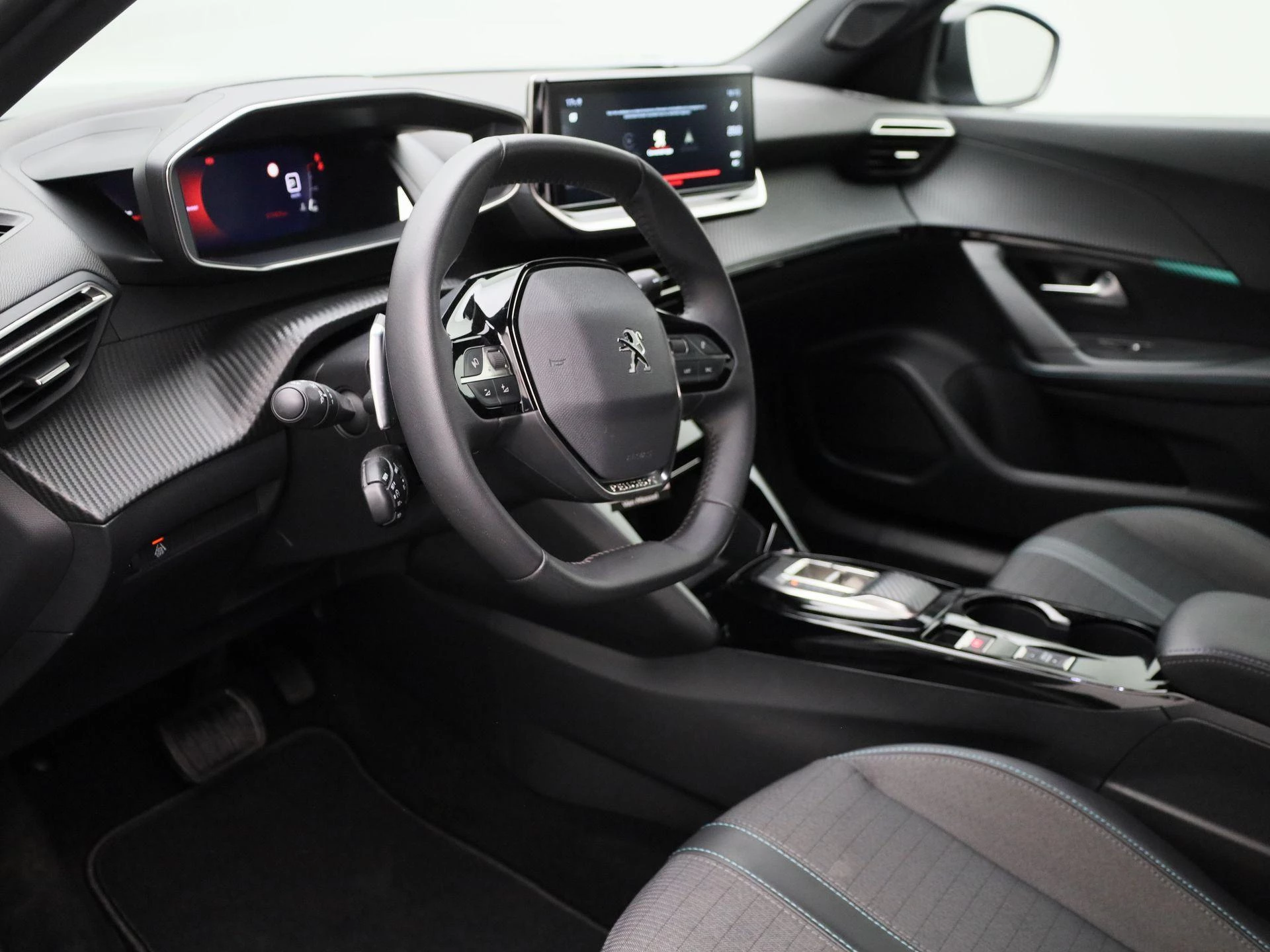 Peugeot-2008-image-28