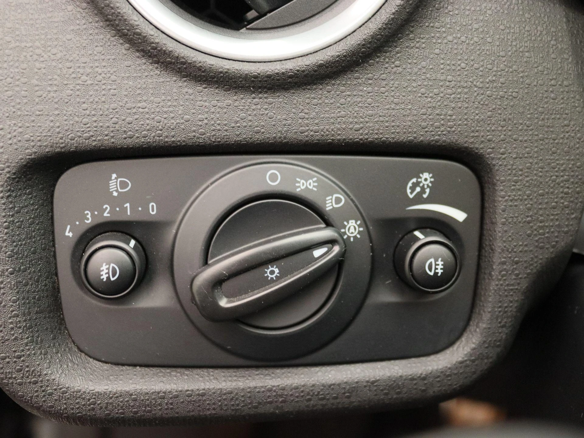 Ford-Fiesta-image-19