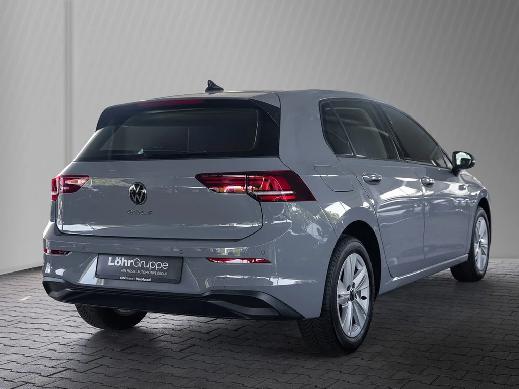 Volkswagen-Golf-image-3
