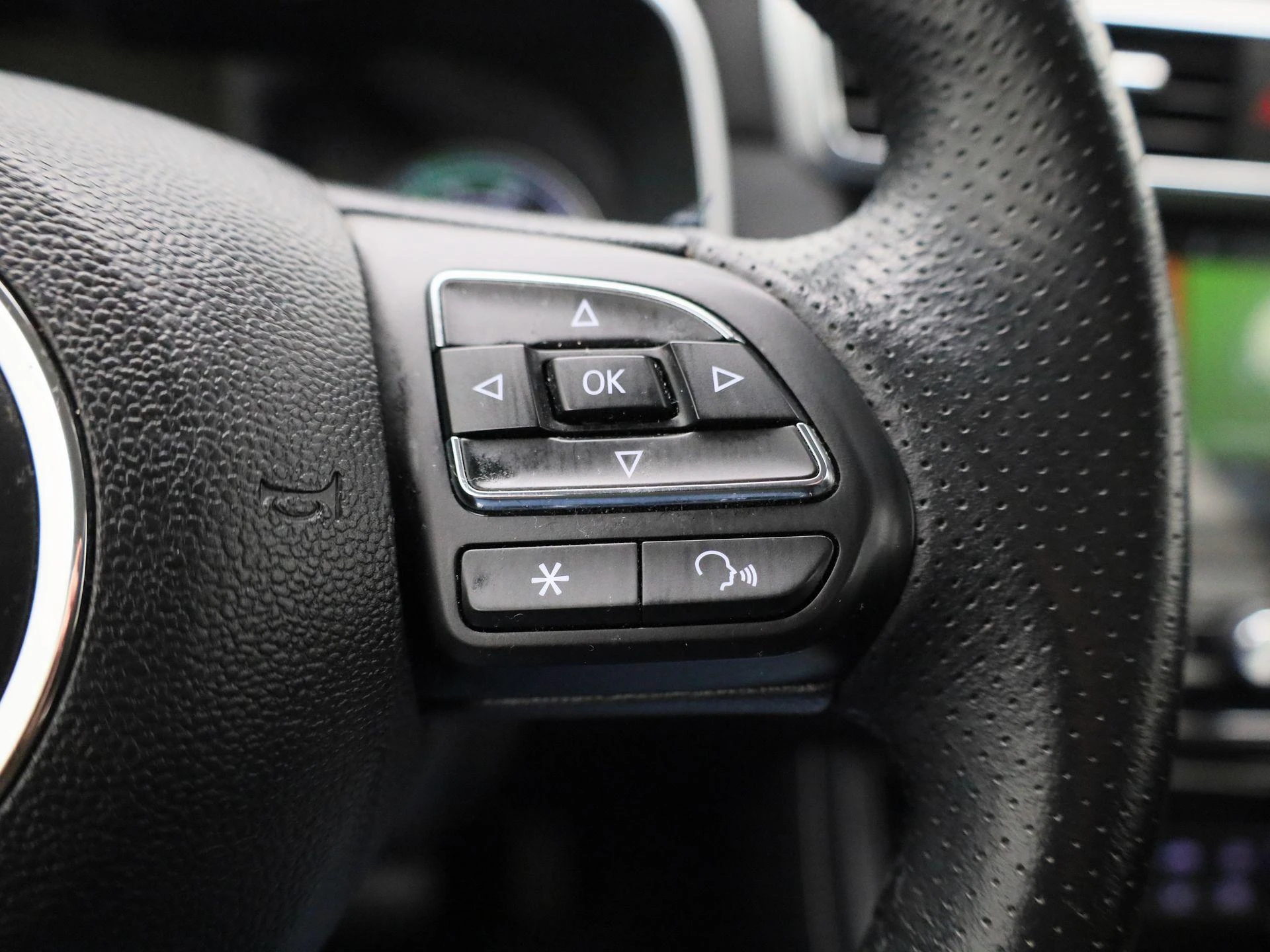 MG-ZS EV-image-16
