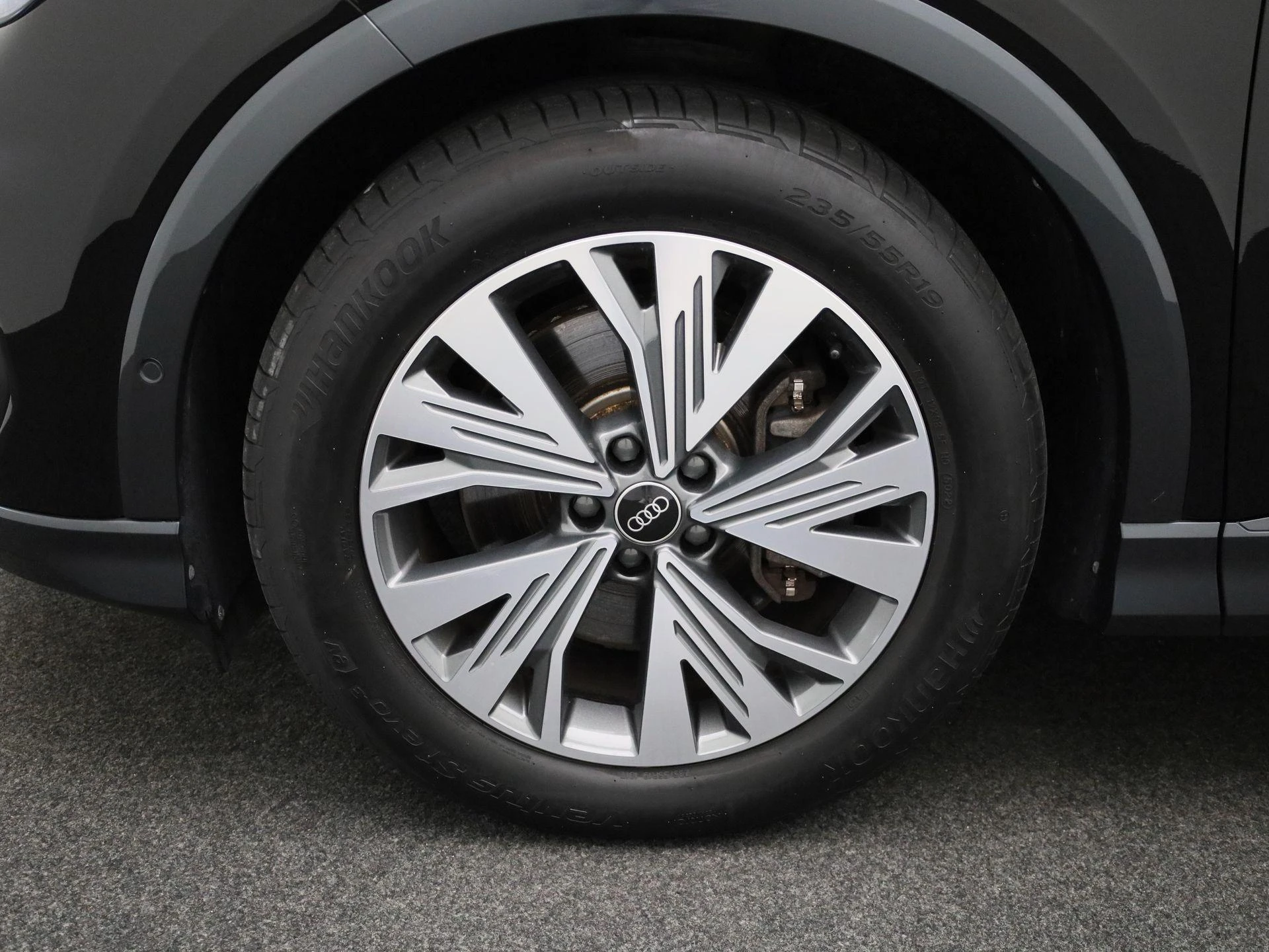Audi-Q4 Sportback e-tron-image-15