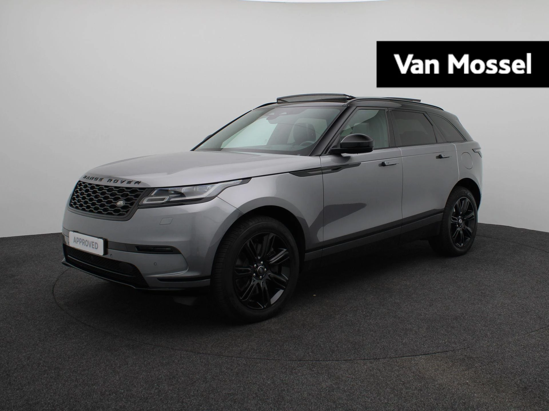 Land Rover-Range Rover Velar-image-0