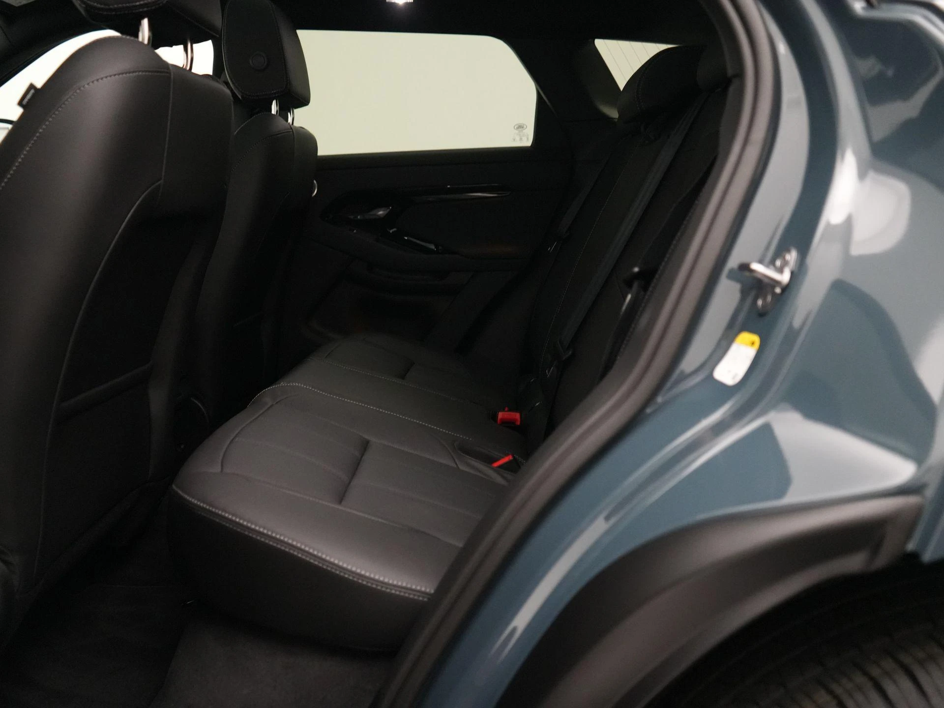 Land Rover-Range Rover Evoque-image-41