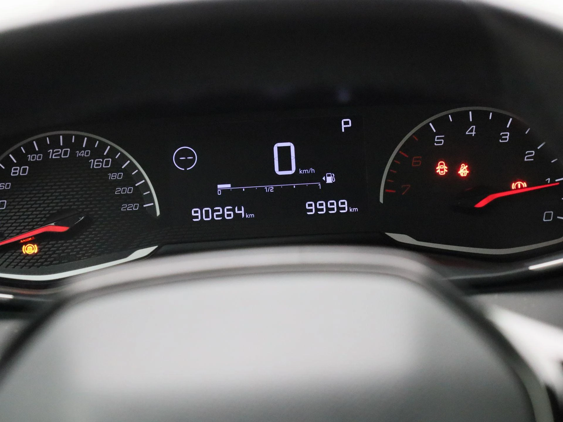 Peugeot-2008-image-7