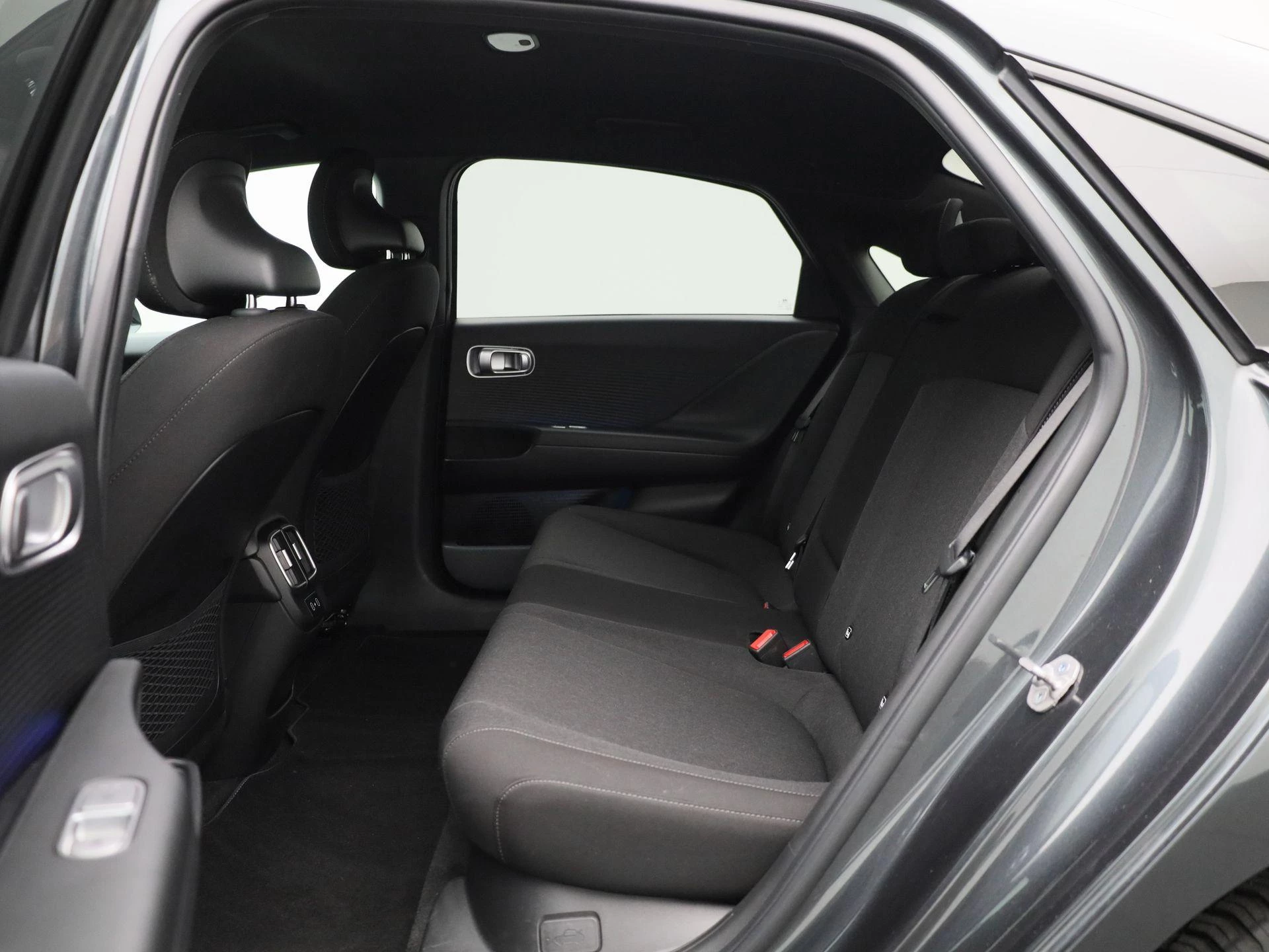 Hyundai-IONIQ 6-image-11