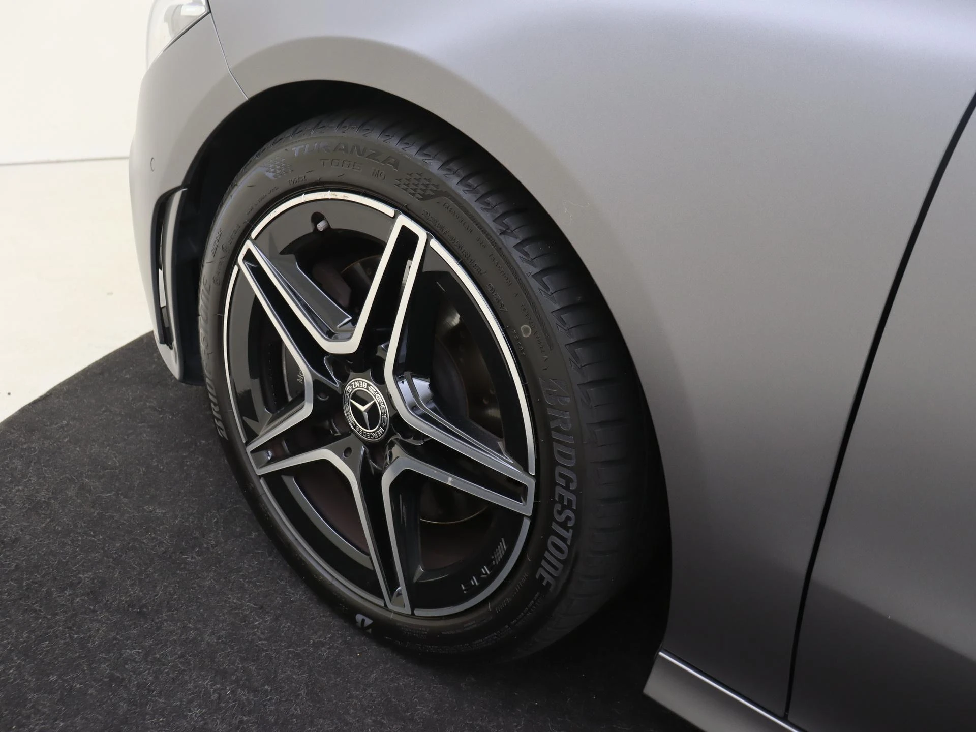 Mercedes-Benz-CLA-image-31