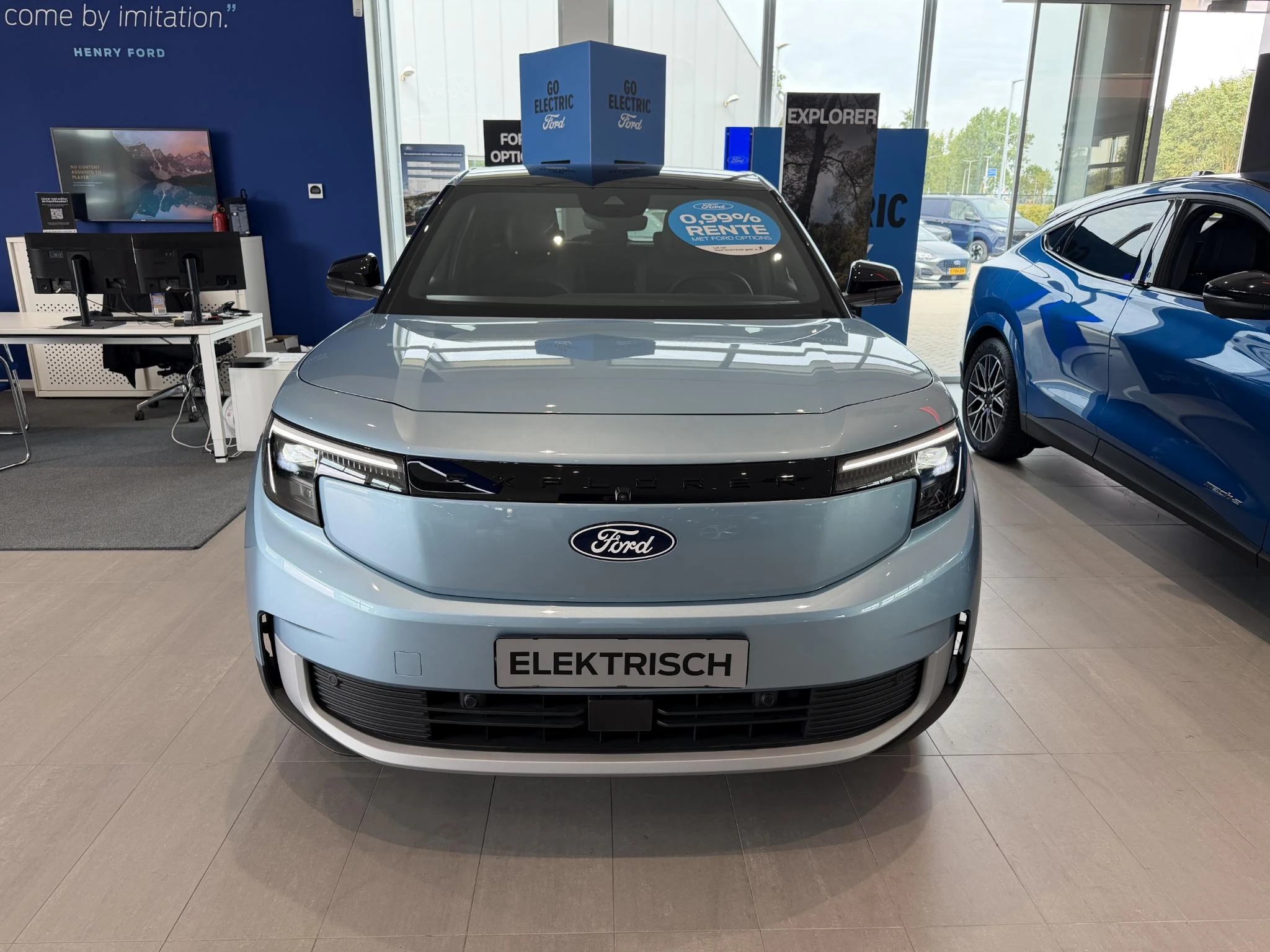 Ford-Explorer-image-1