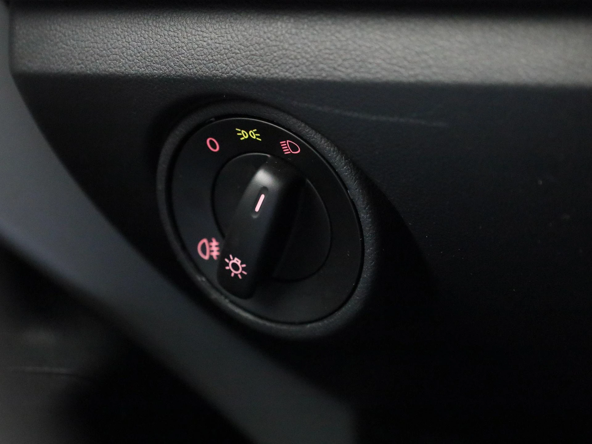 Volkswagen-up!-image-14