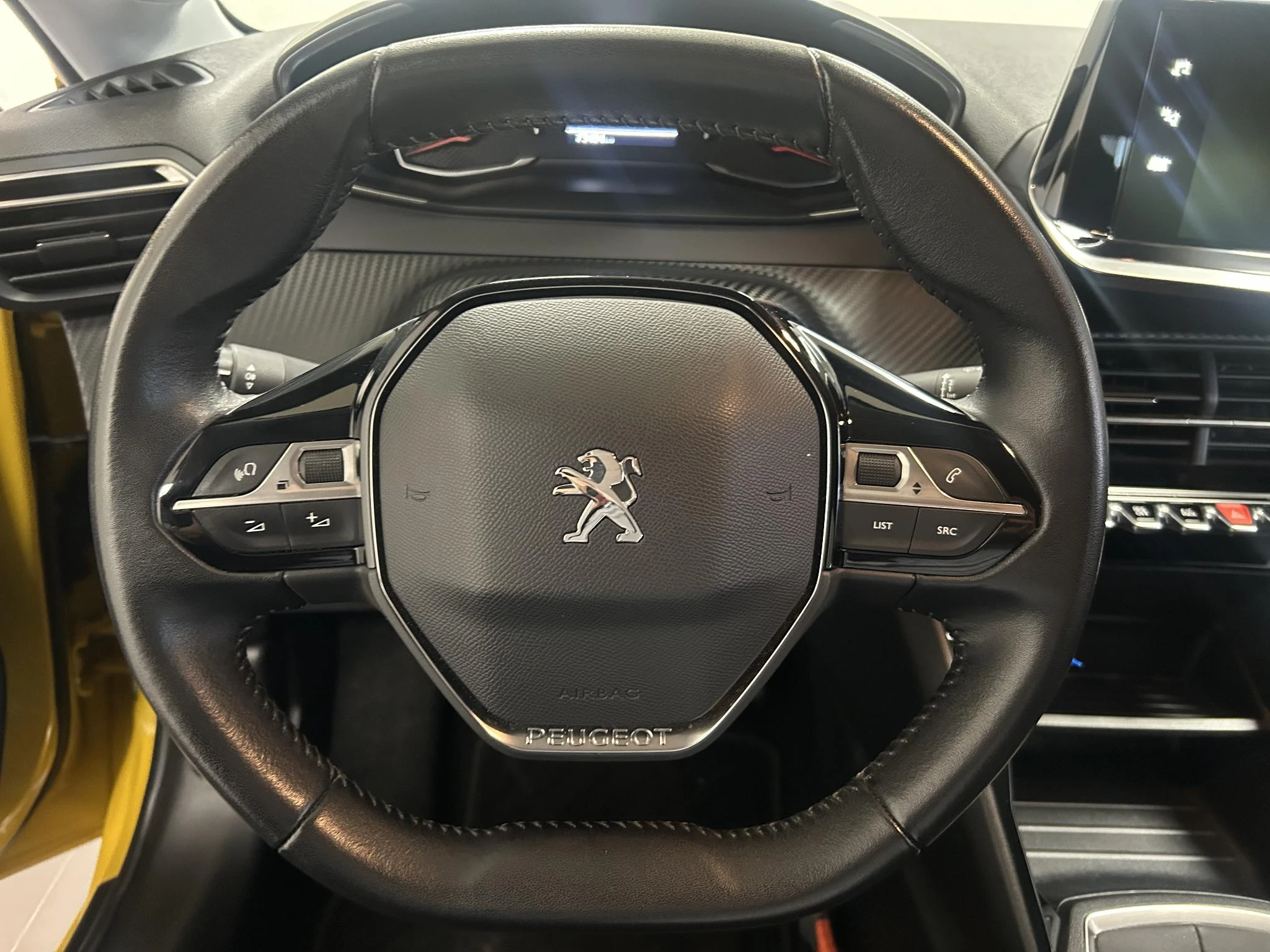 Peugeot-208-image-6