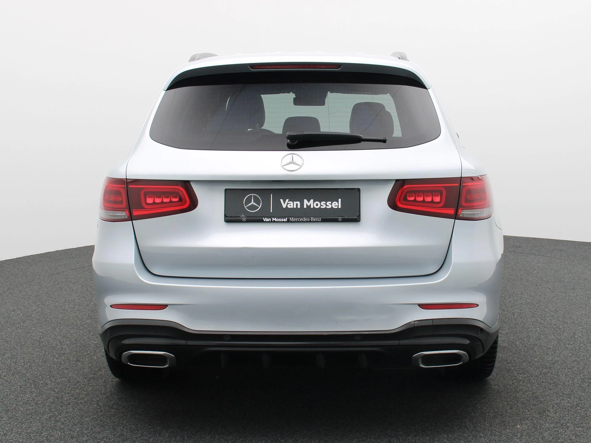 Mercedes-Benz GLC 200 d AMG LINE + CARPLAY + BURMESTER + PANO DAK +