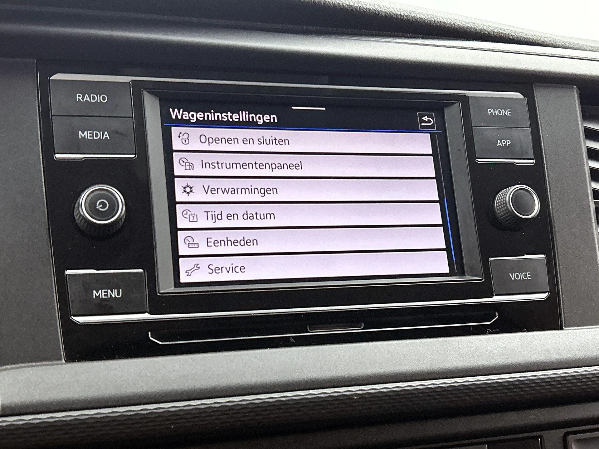Volkswagen Transporter 2.0 TDI L1H1 110PK