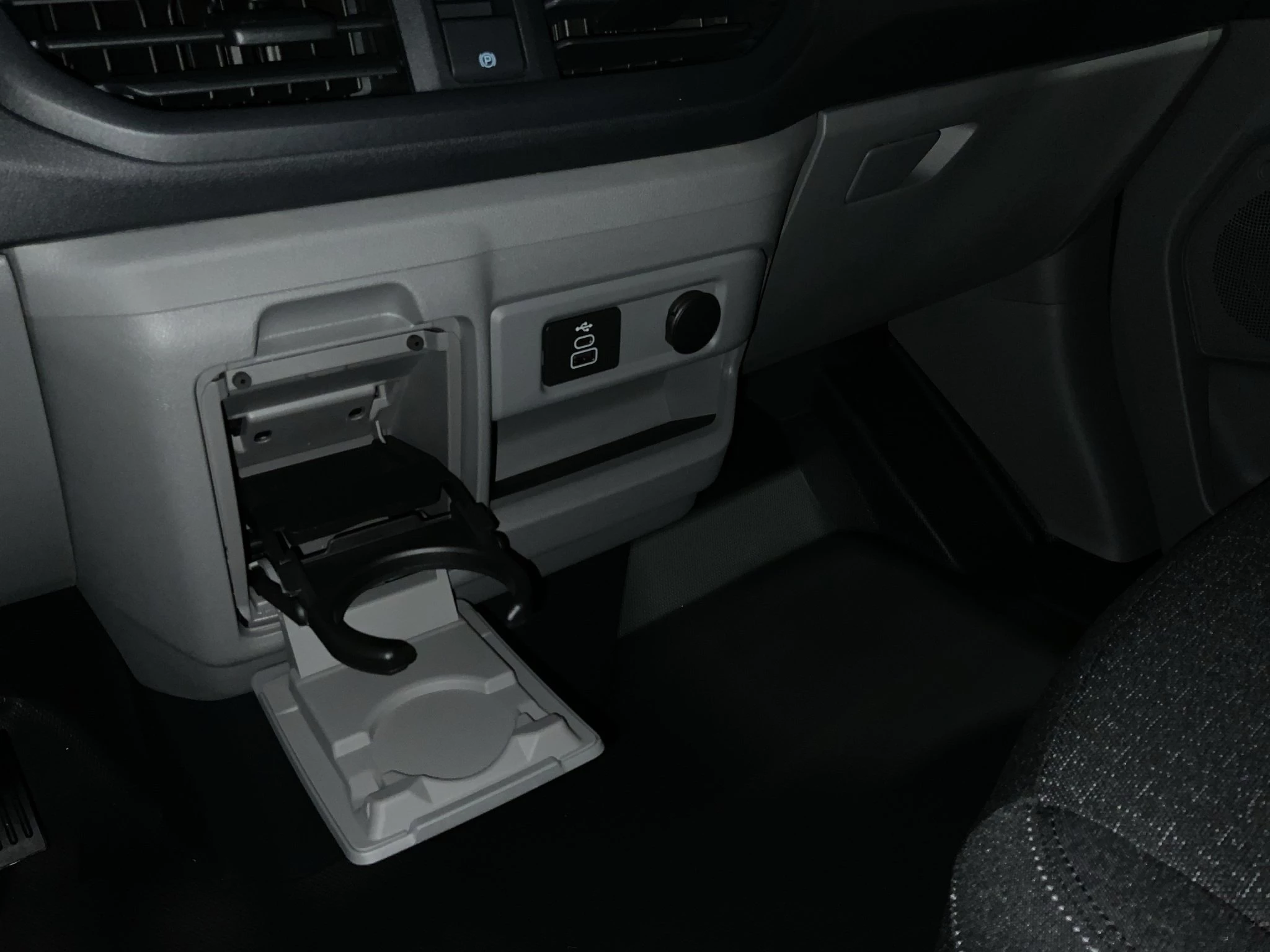 Ford-Transit Custom-image-19