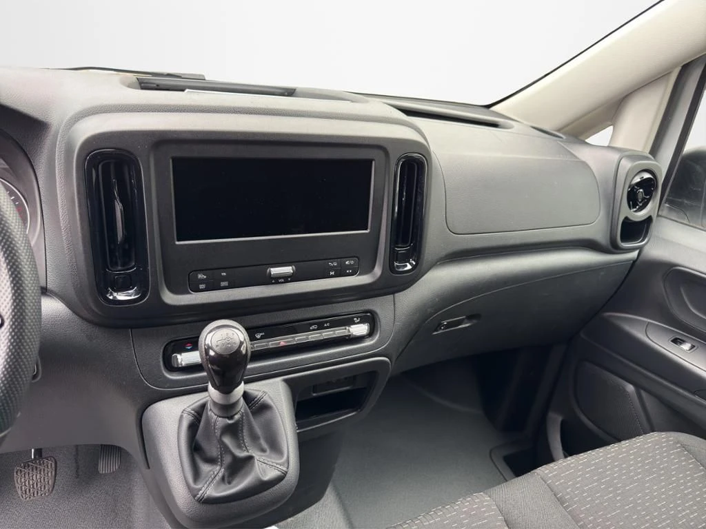 Mercedes-Benz-Vito 116-image-15